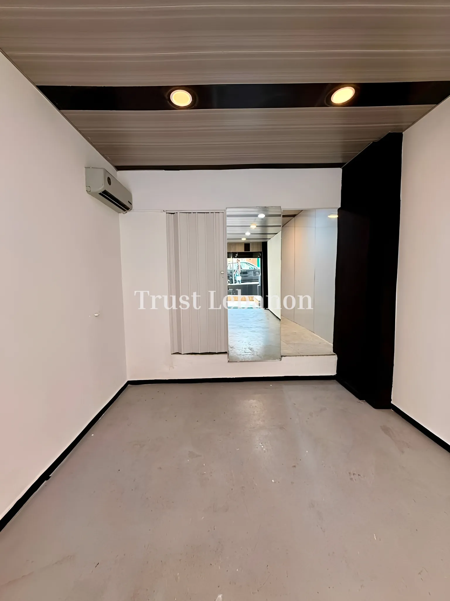 Shop for rent in Badaro, Beirut, Lebanon