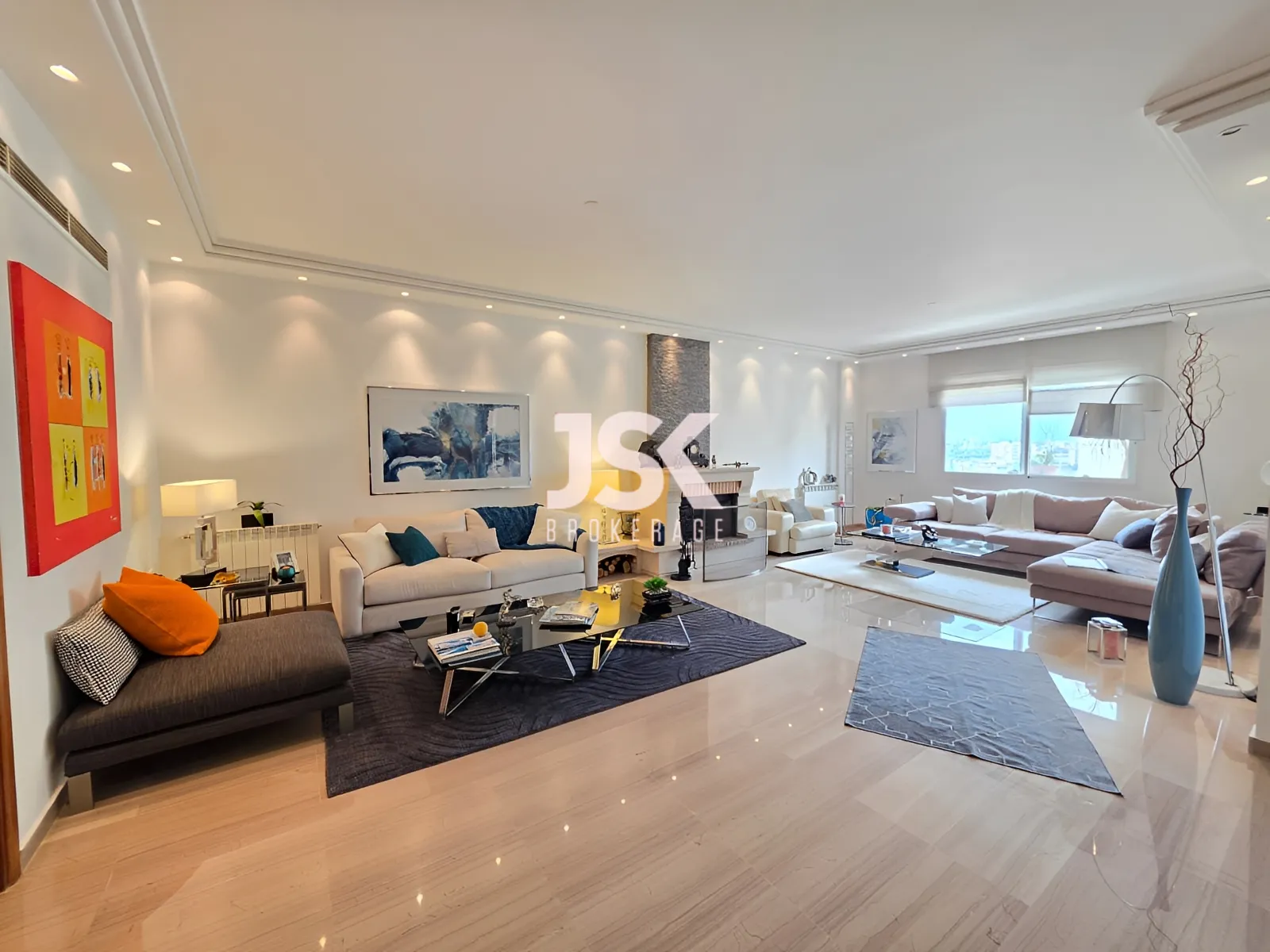 Apartment for Rent in Louaize - 3 bed, 4 bath