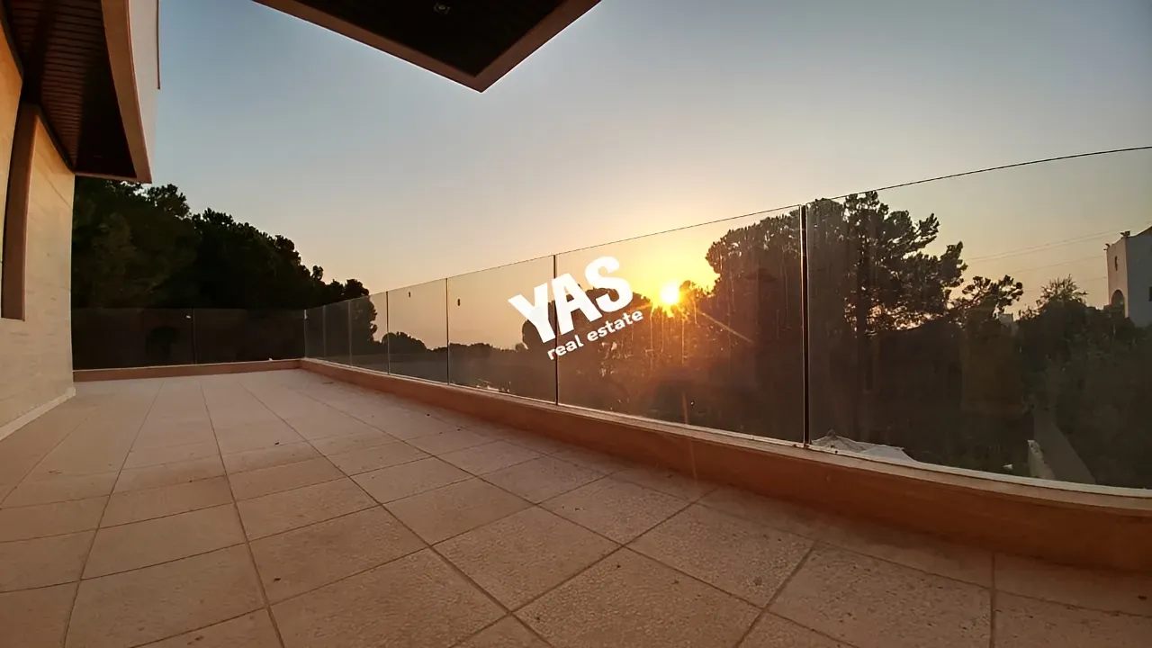 Apartment for Sale in Ballouneh