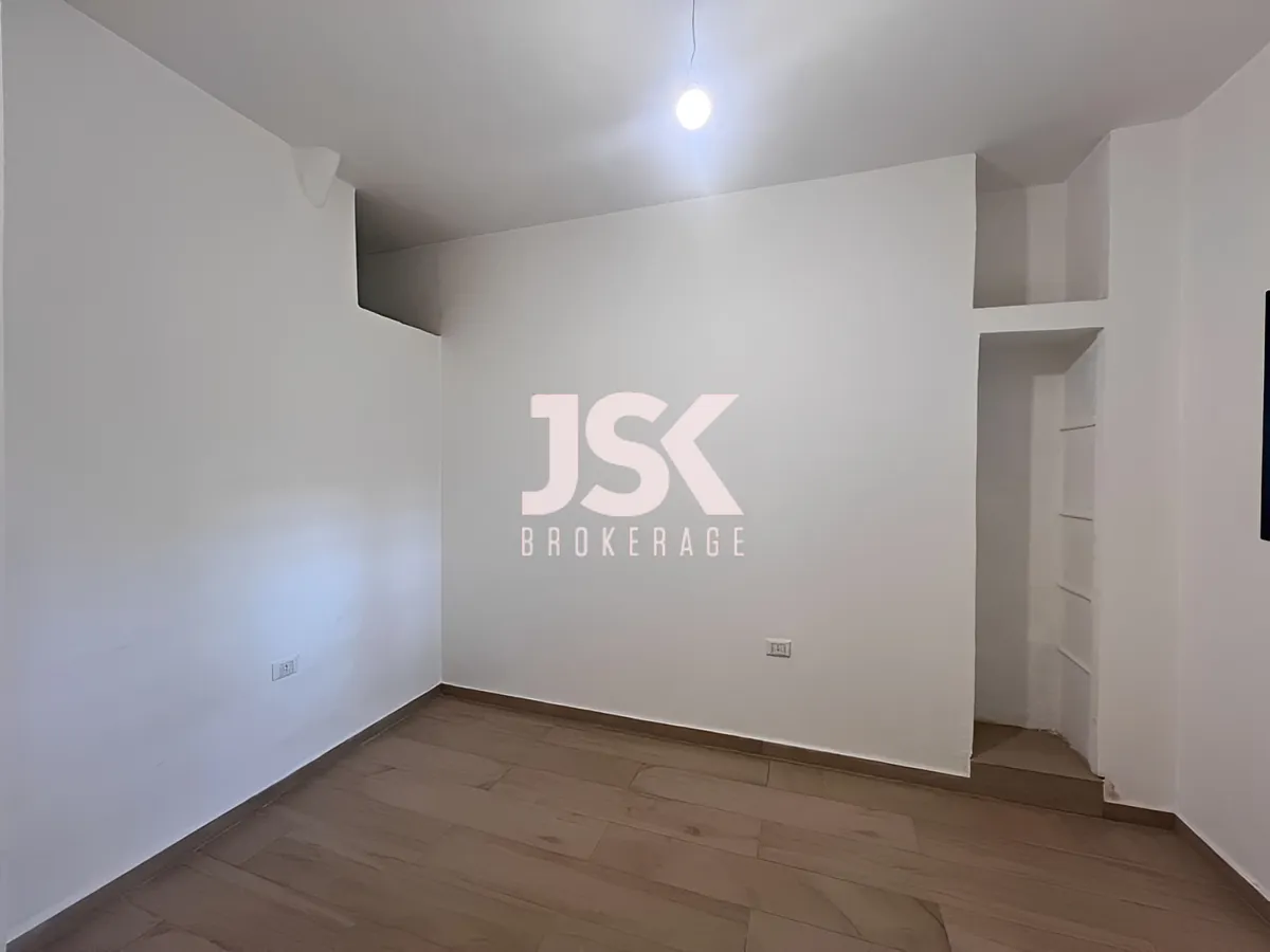 Apartment for Sale in Ain el remmeneh, Lebanon - 2 bed, 2 bath