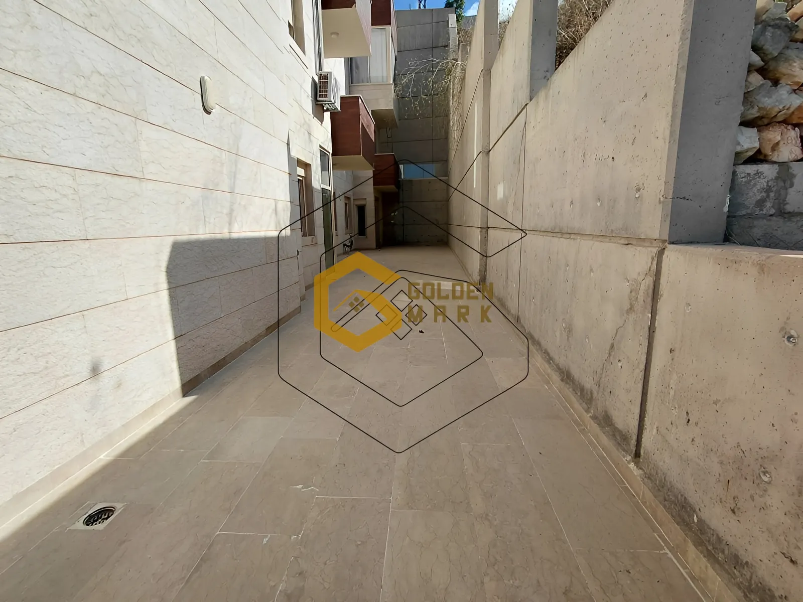 Apartment for Sale in Blat