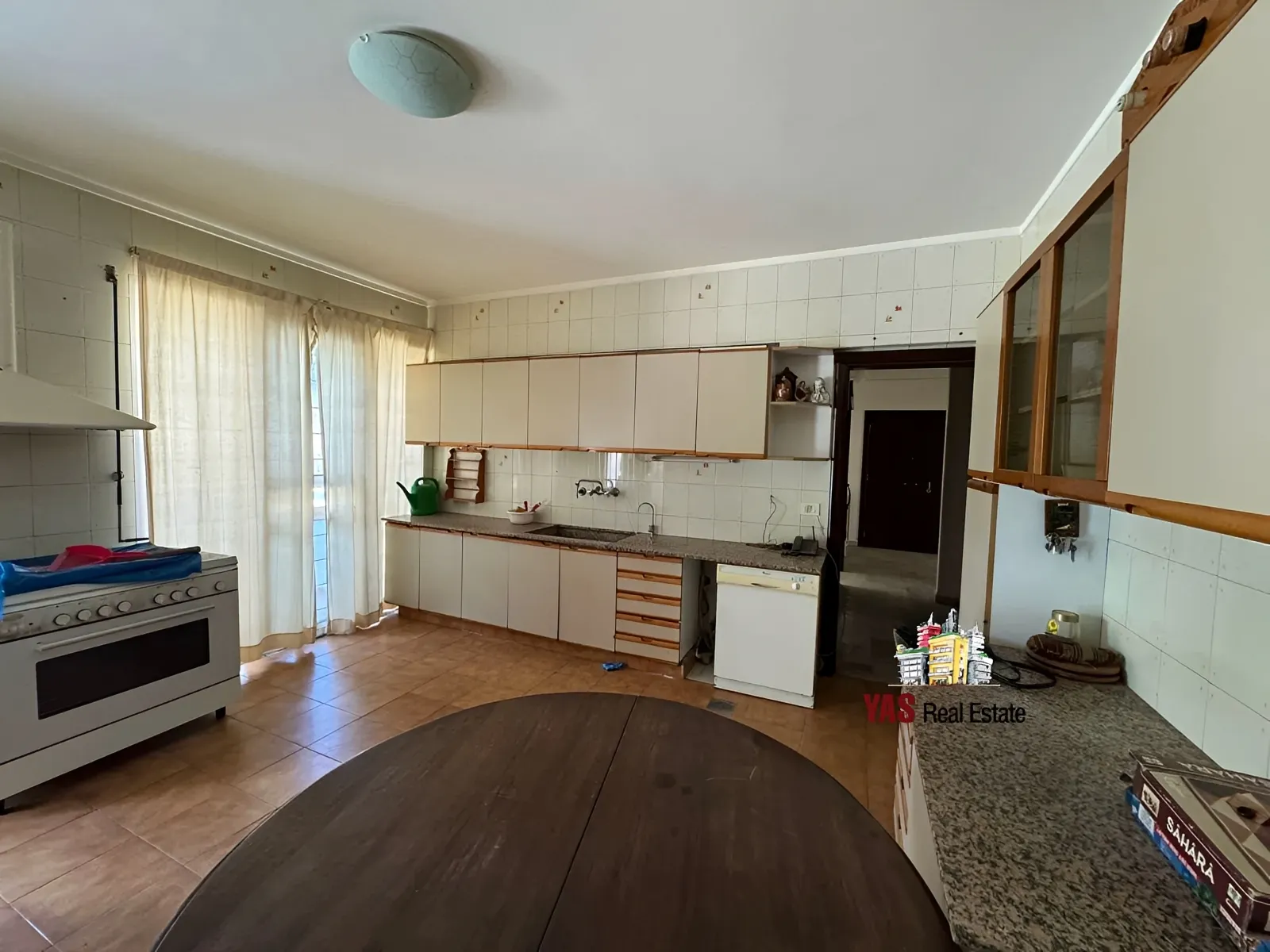 Apartment for Sale in Ballouneh