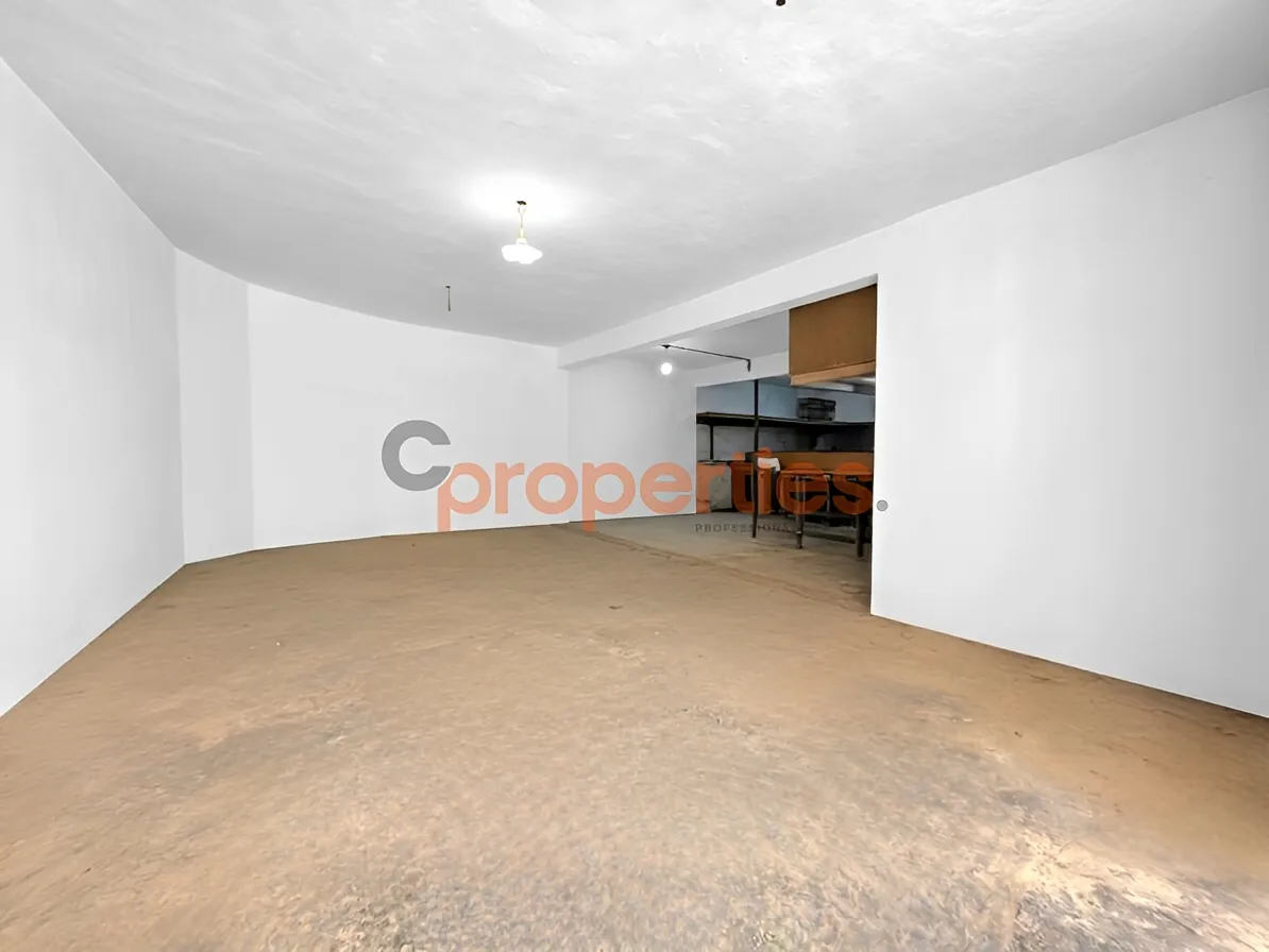 Warehouse for rent in Dbayeh, Lebanon