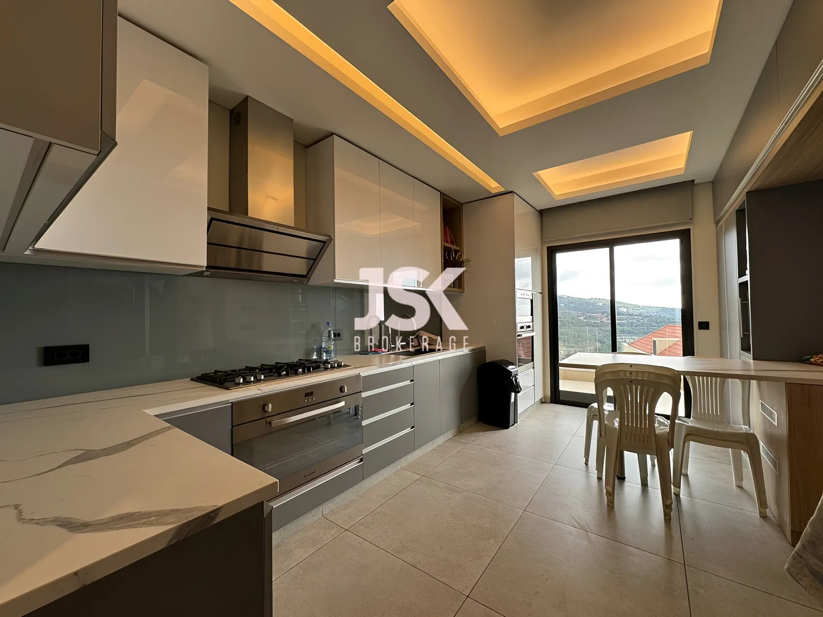 Apartment for Sale in Qennabet Broummana