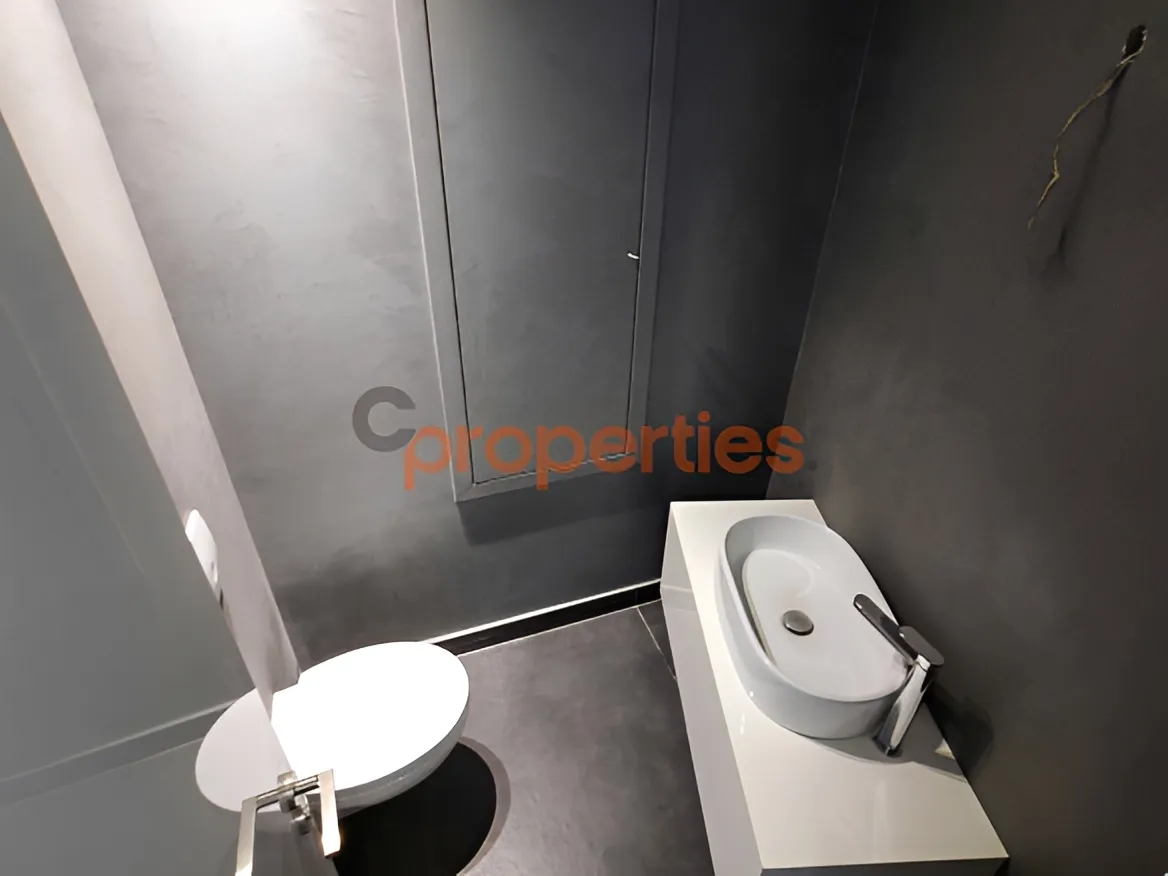 Office for Rent in Horch Tabet
