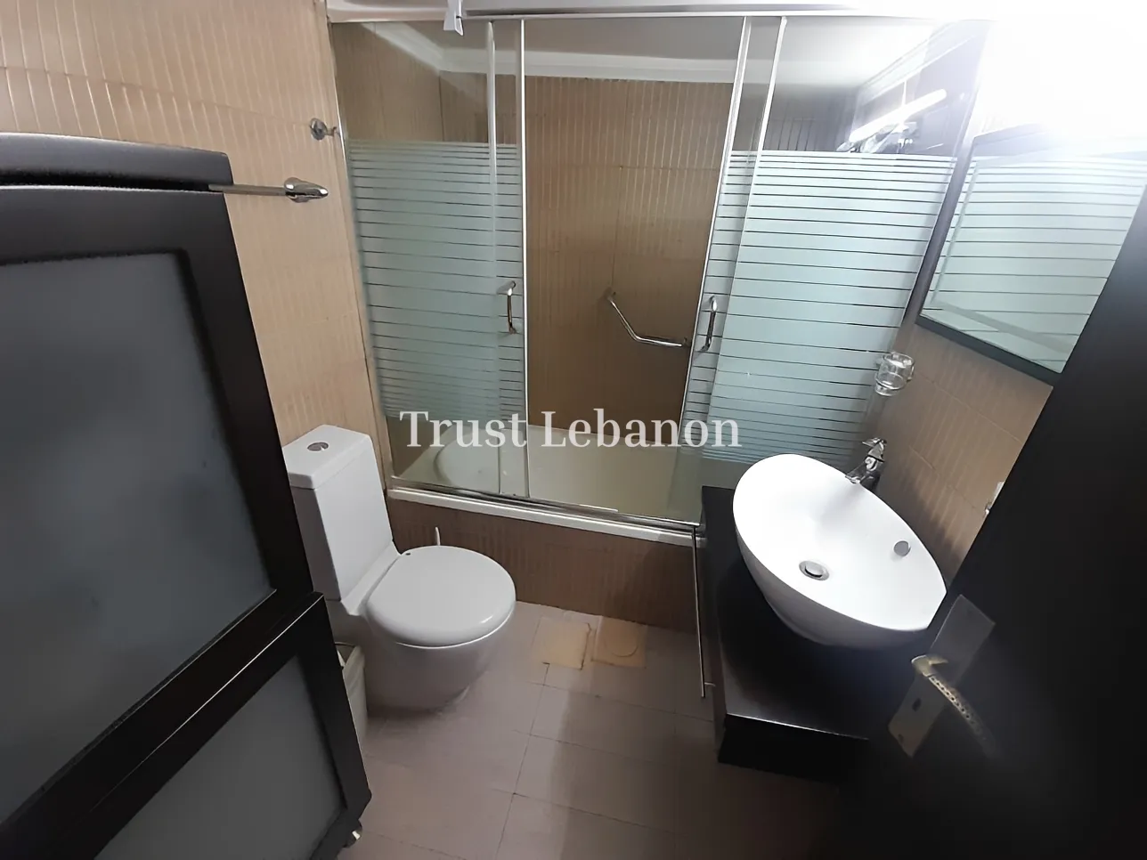 Apartment for sale in Forn El Chebbak