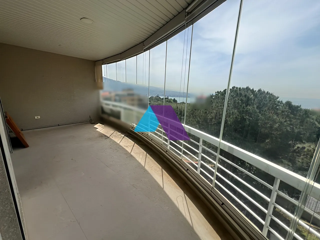 Apartment for Sale in Adma w Dafnah - 3 bed, 3 bath