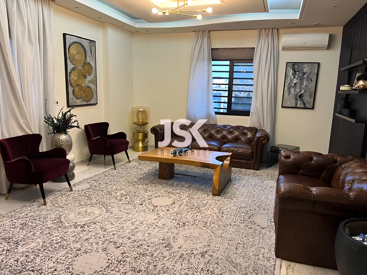 Apartment for Sale in Forn El Chebbak