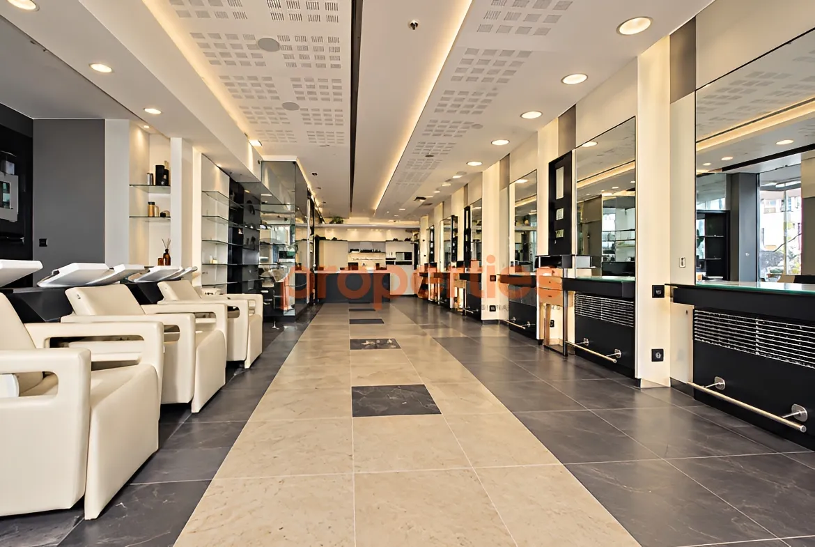 Shop for Rent in Verdun