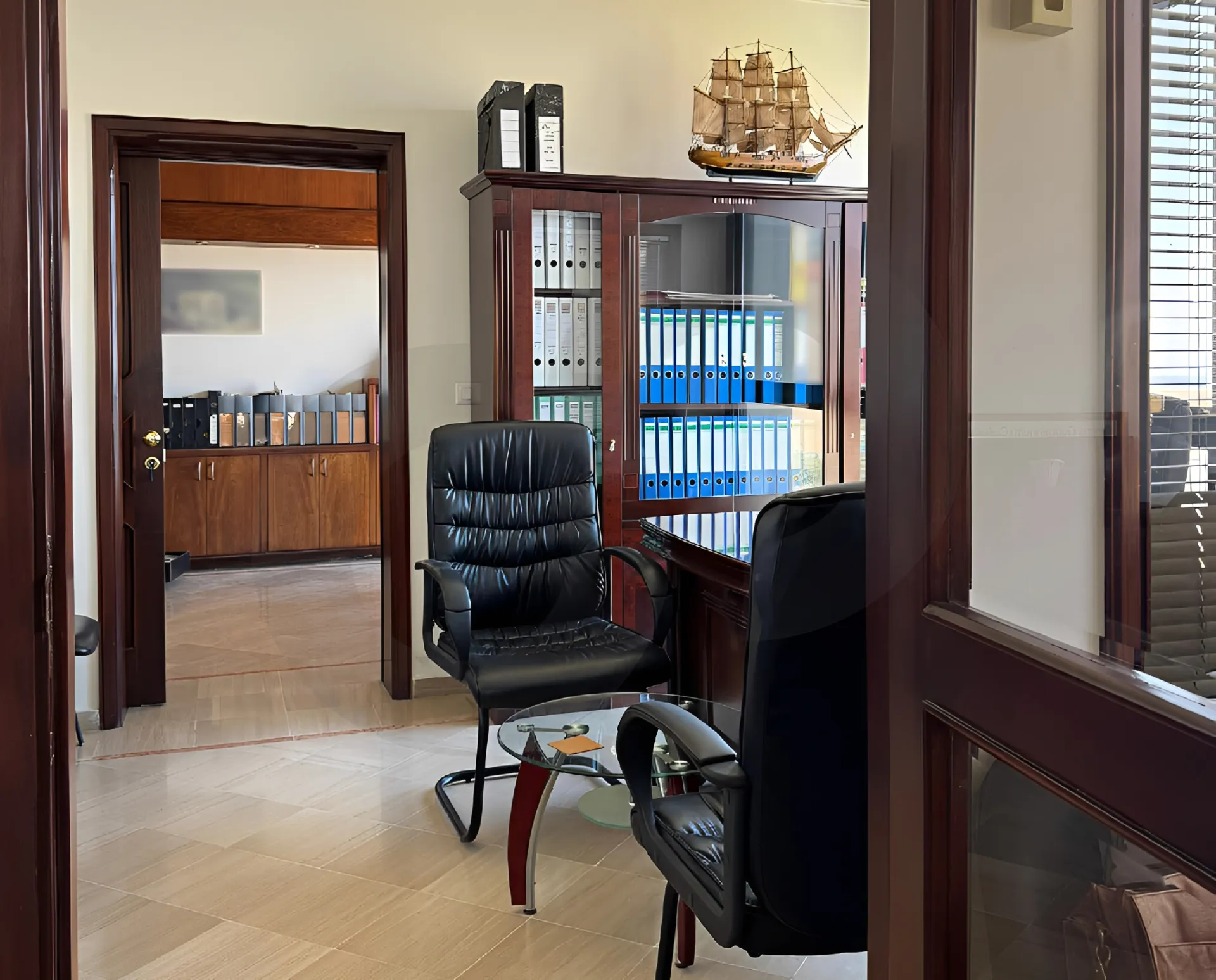 Office for sale in Chouaifet El Aamroussieh