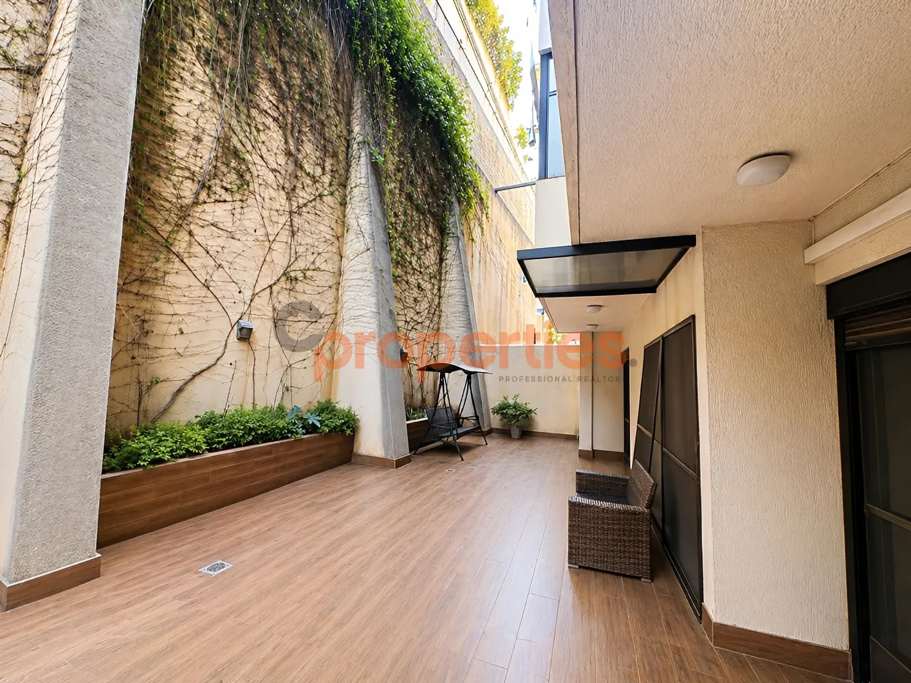 Apartment for sale in Hazmieh, Lebanon - 4 bed, 4 bath