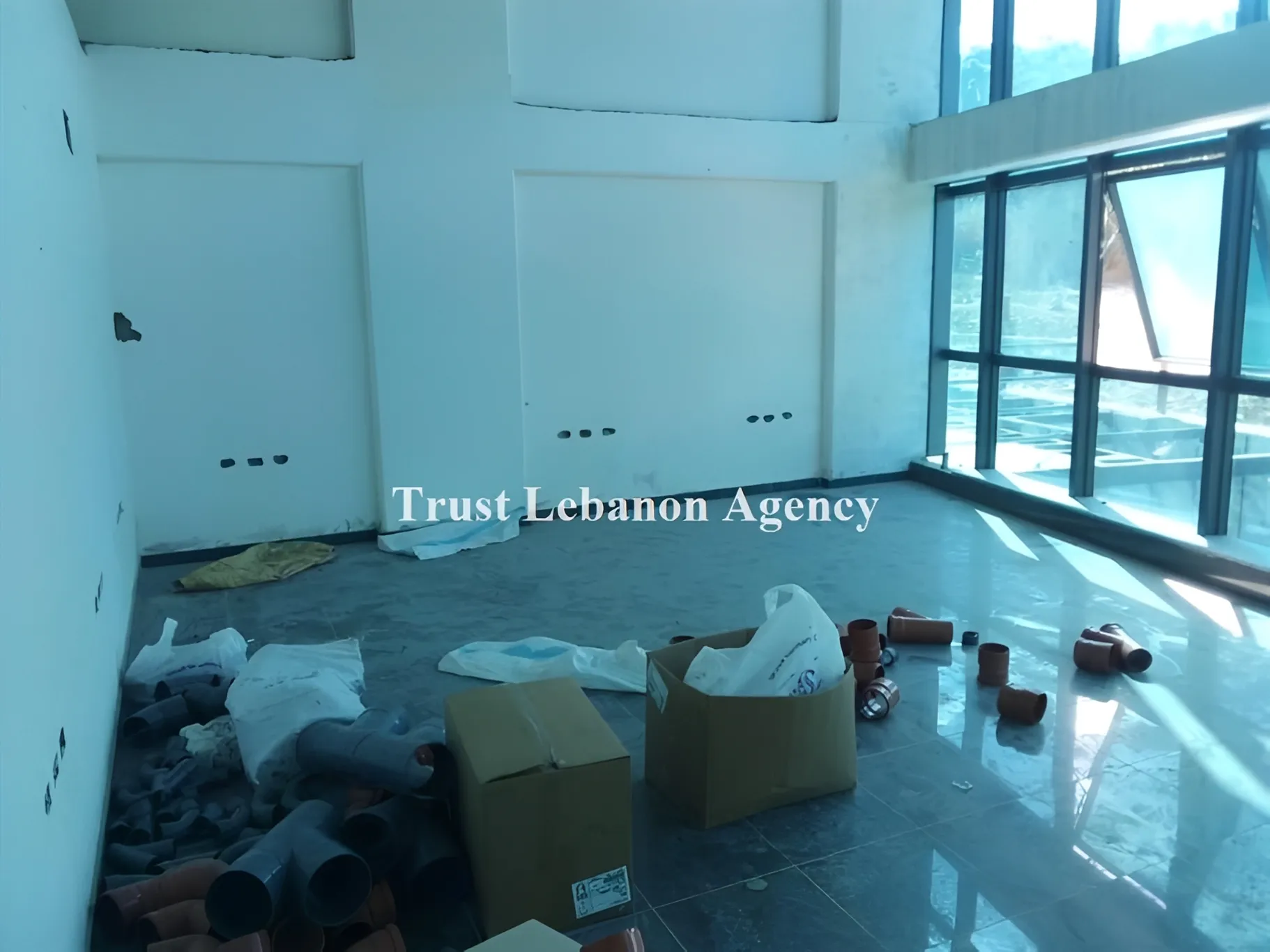 Shop for rent in Baabda, Baabda