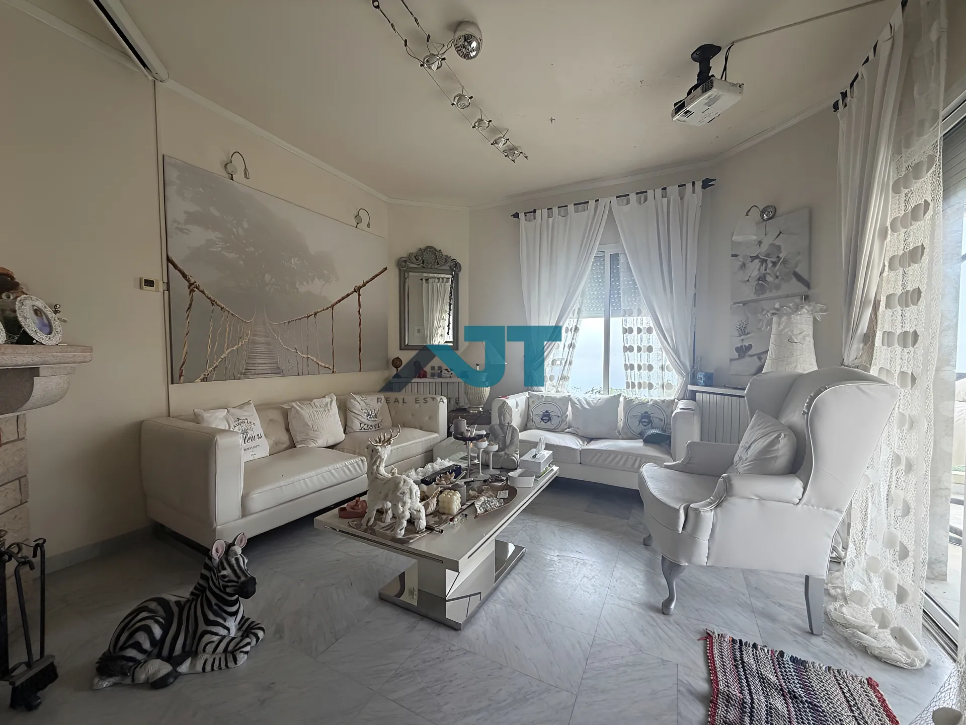 Apartment for sale in Baabdat