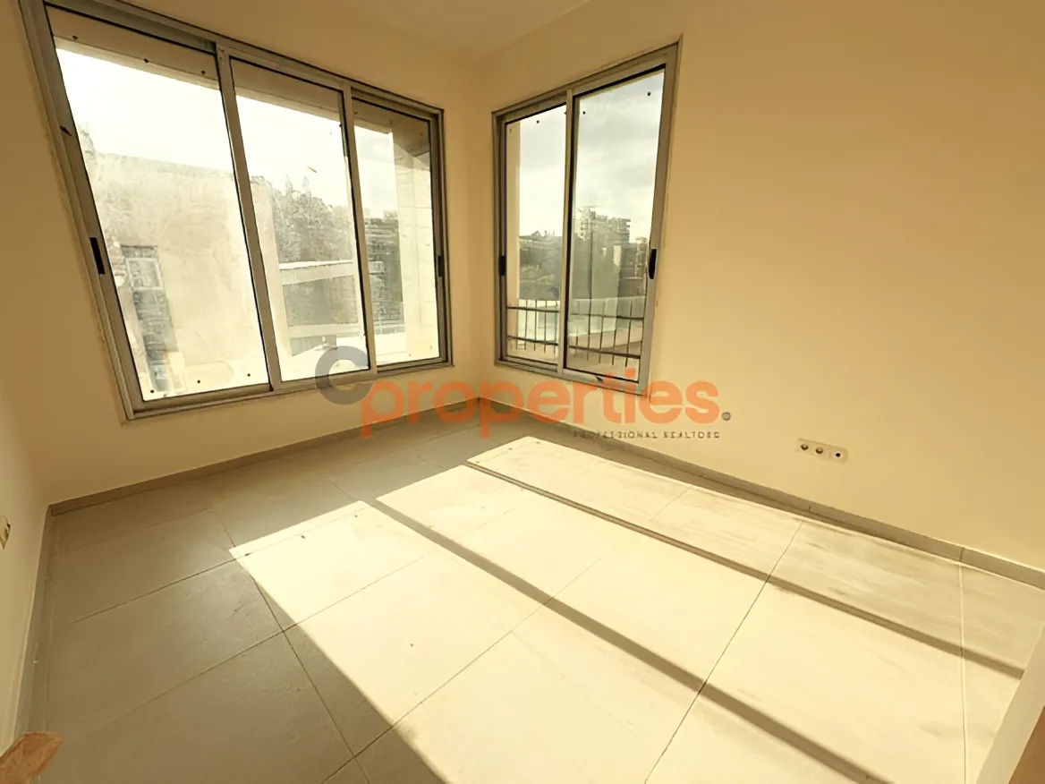 Apartment for Rent in Louaizeh