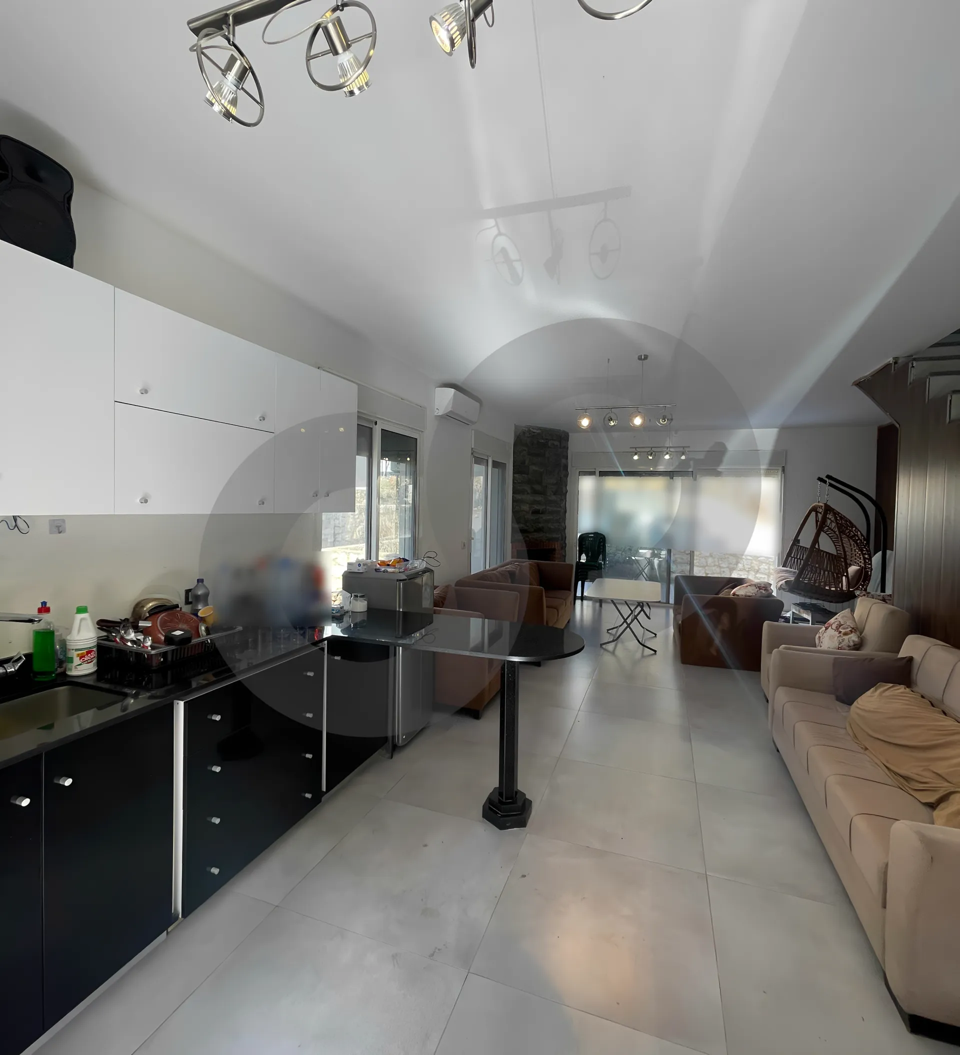 Triplex for Sale in Mechmech