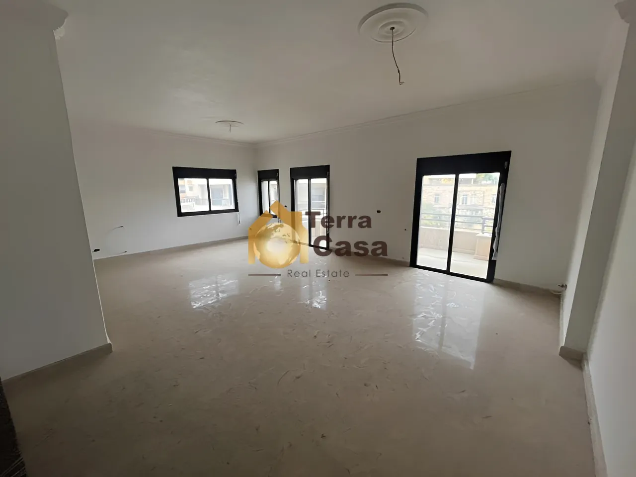 Apartment for Sale in Ain el Ghossein 178 Sqm - 3 bed, 2 bath