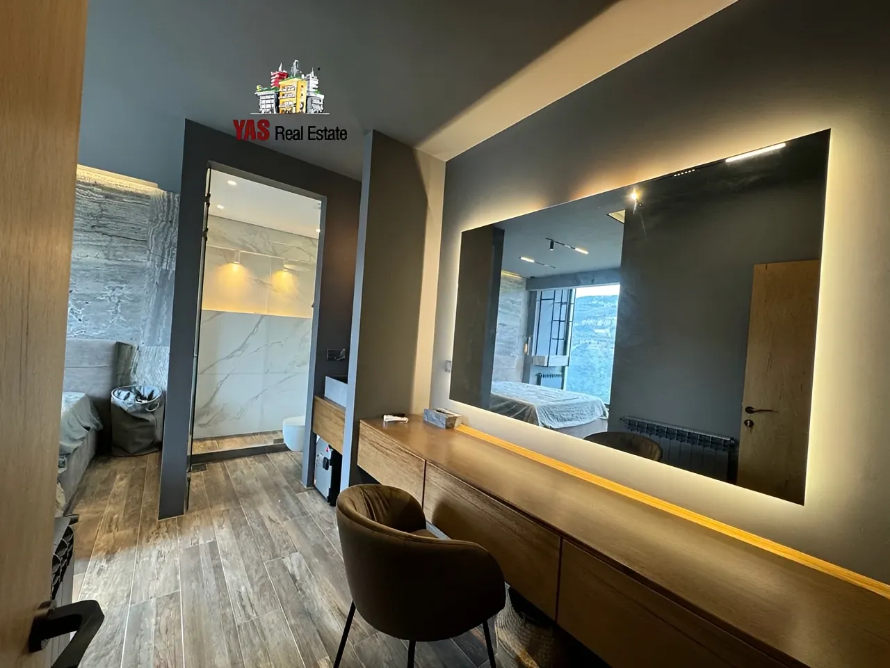 Apartment for Sale in Ballouneh