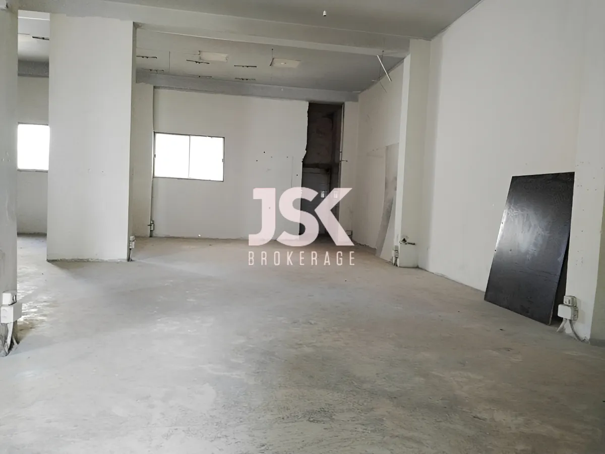 Shop for rent in Zouk Mosbeh, Lebanon