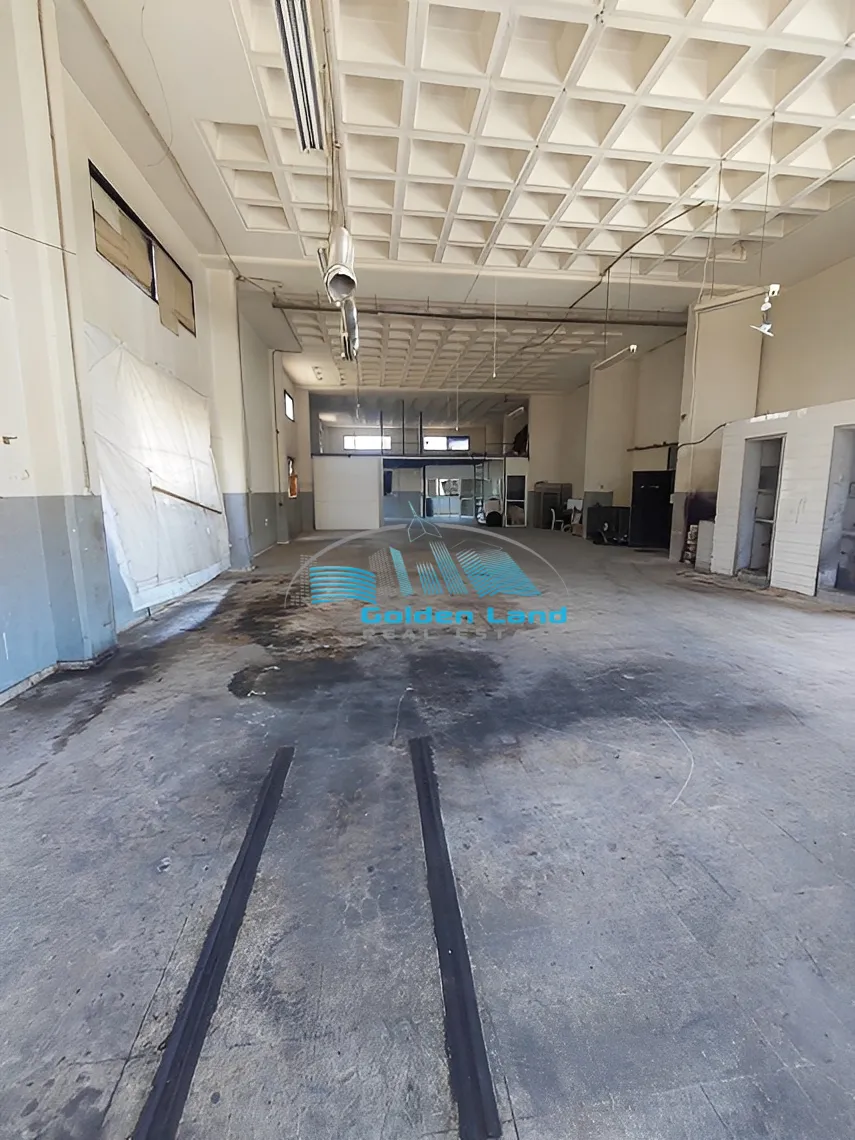 Warehouse for Sale in Dekwaneh