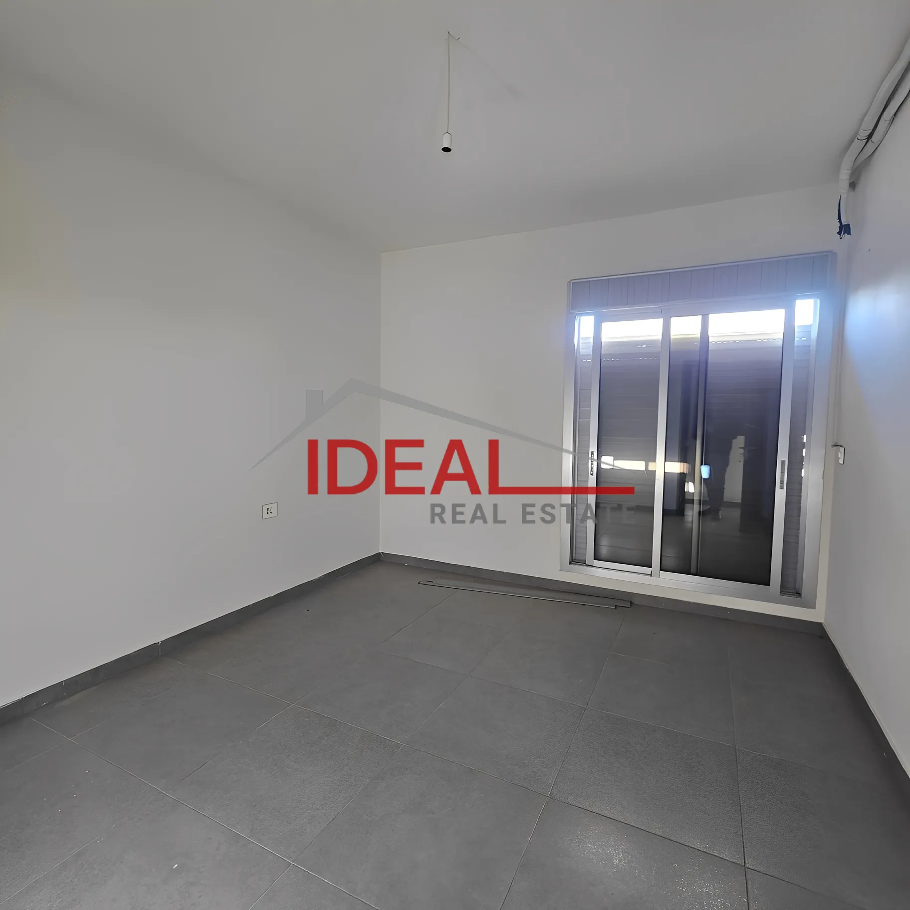 Office for Rent in Forn El Chebbak, Lebanon