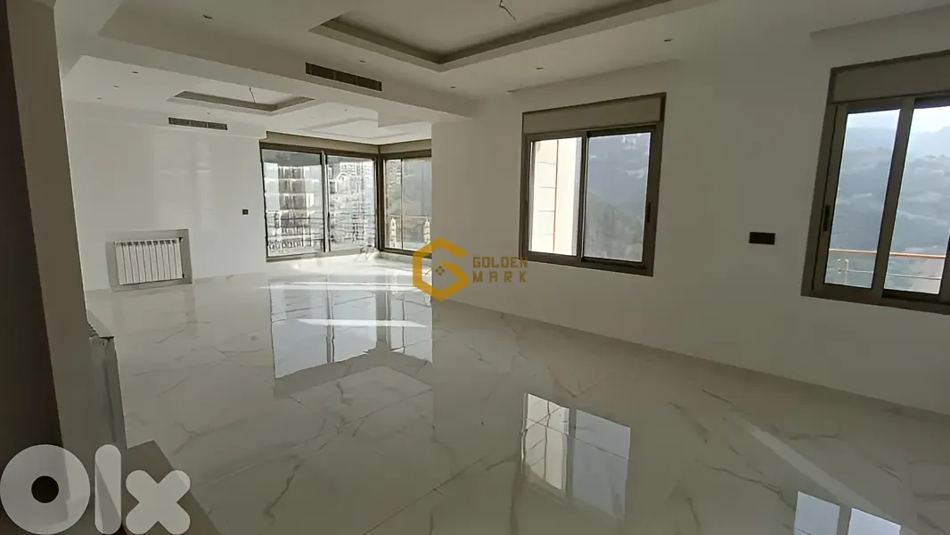 Apartment for Sale in Adma w Dafnah - 3 bed, 4 bath