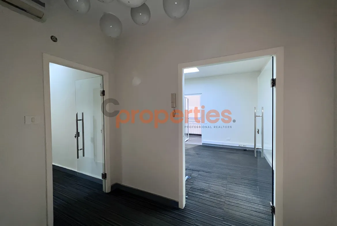 Office for Sale in Dekwaneh