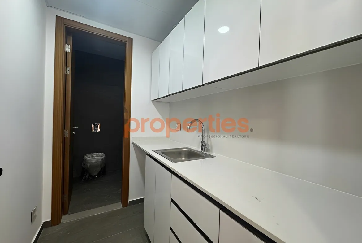 Office for Rent in Horch Tabet