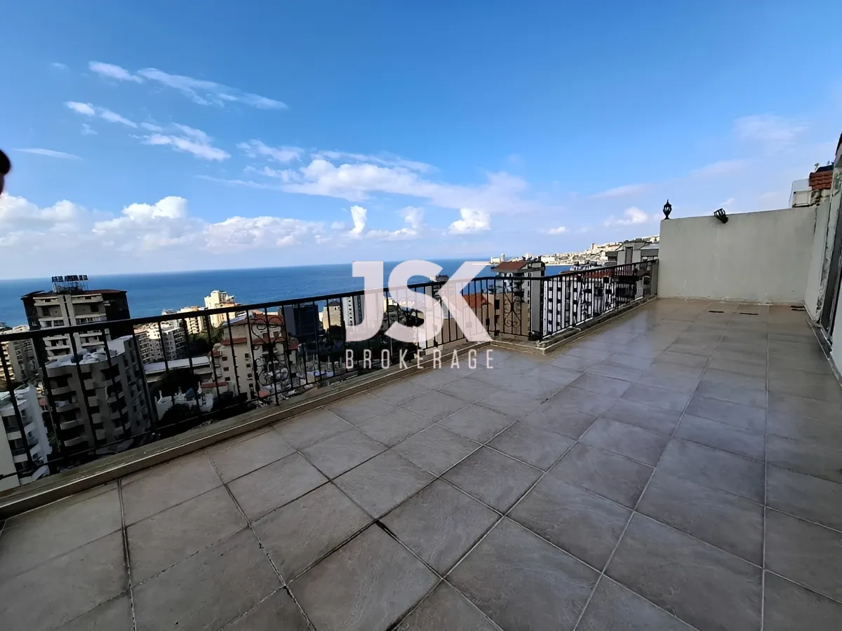 Duplex for Rent in Haret Sakher, Lebanon