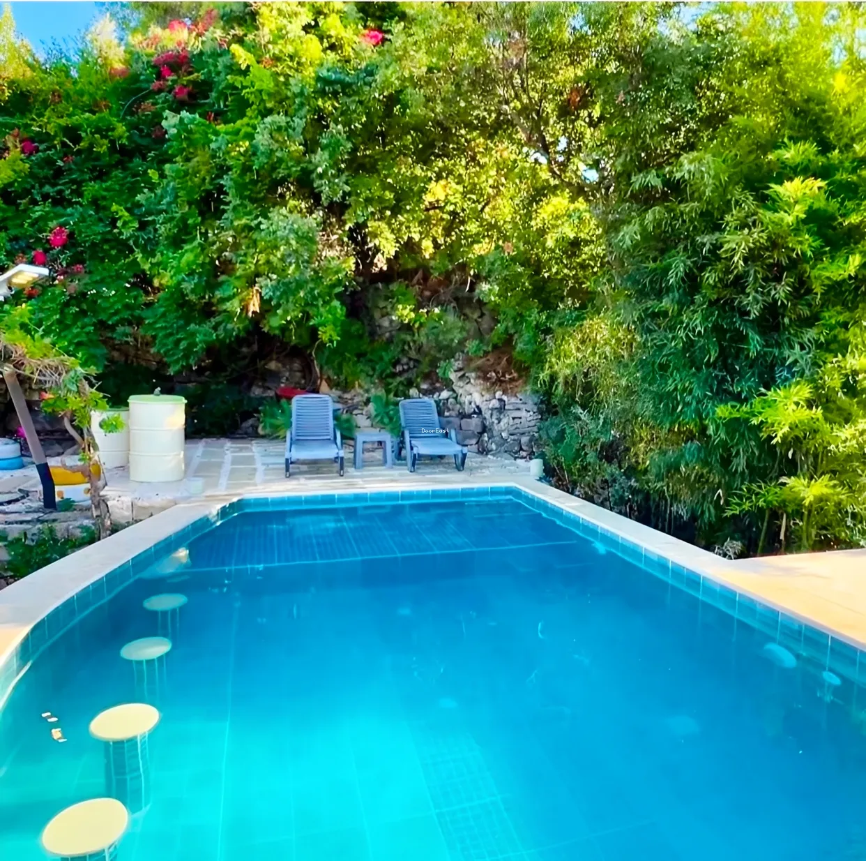 House for sale in Kour