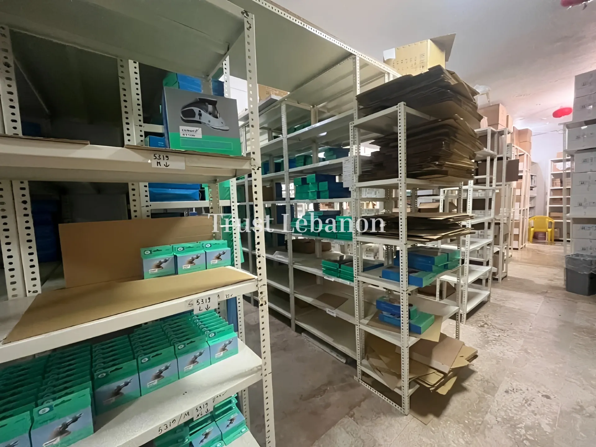 Warehouse for sale in Beit El Chaar
