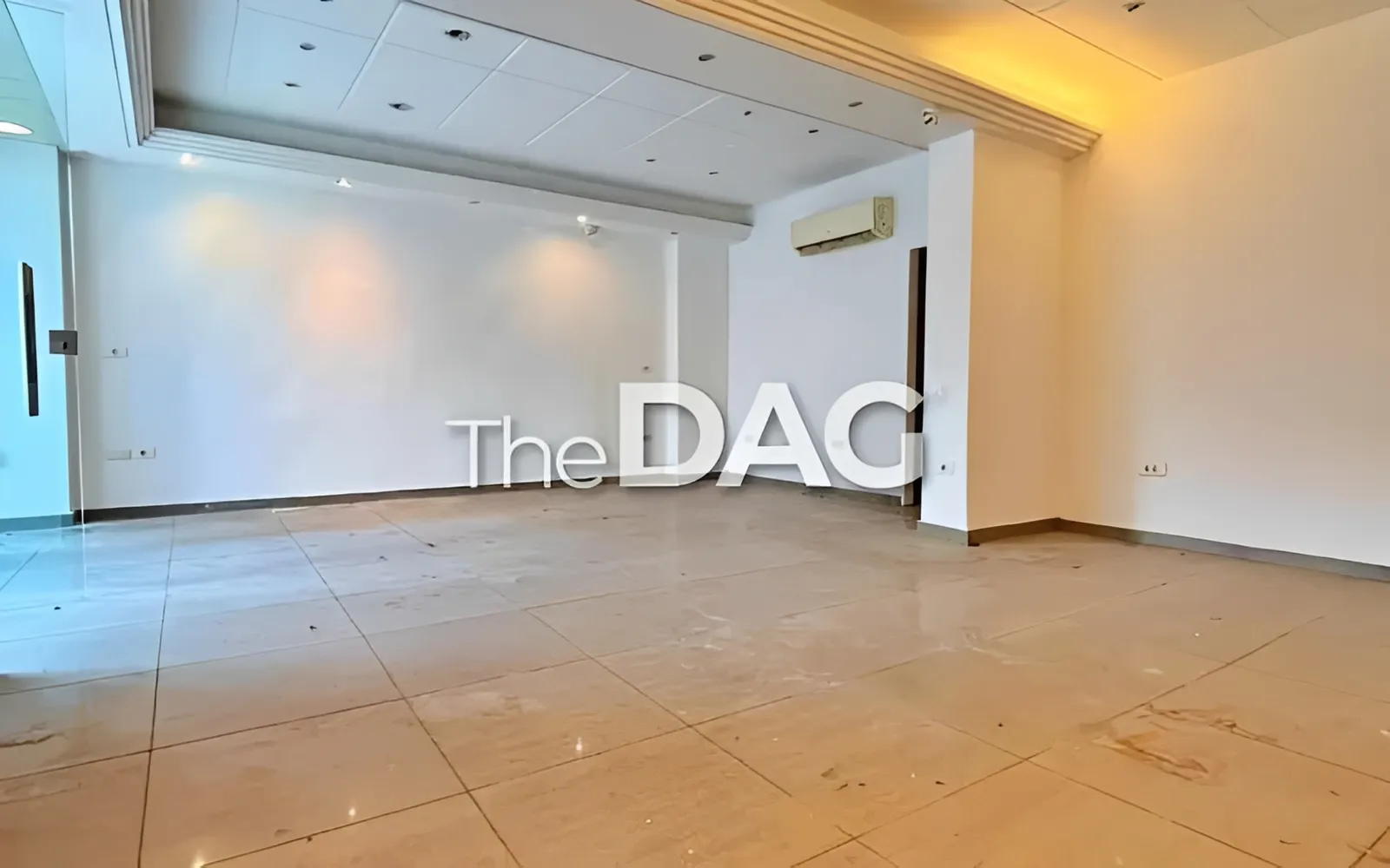 Shop for rent in Jdeideh
