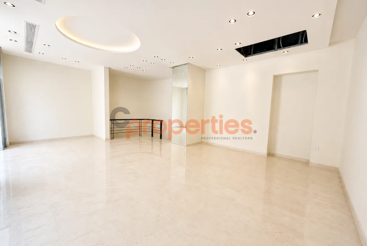 Shop for Rent in Downtown