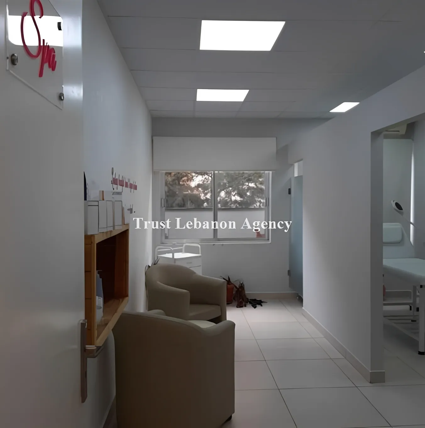 Commercial Property For Rent in Beirut, Badaro