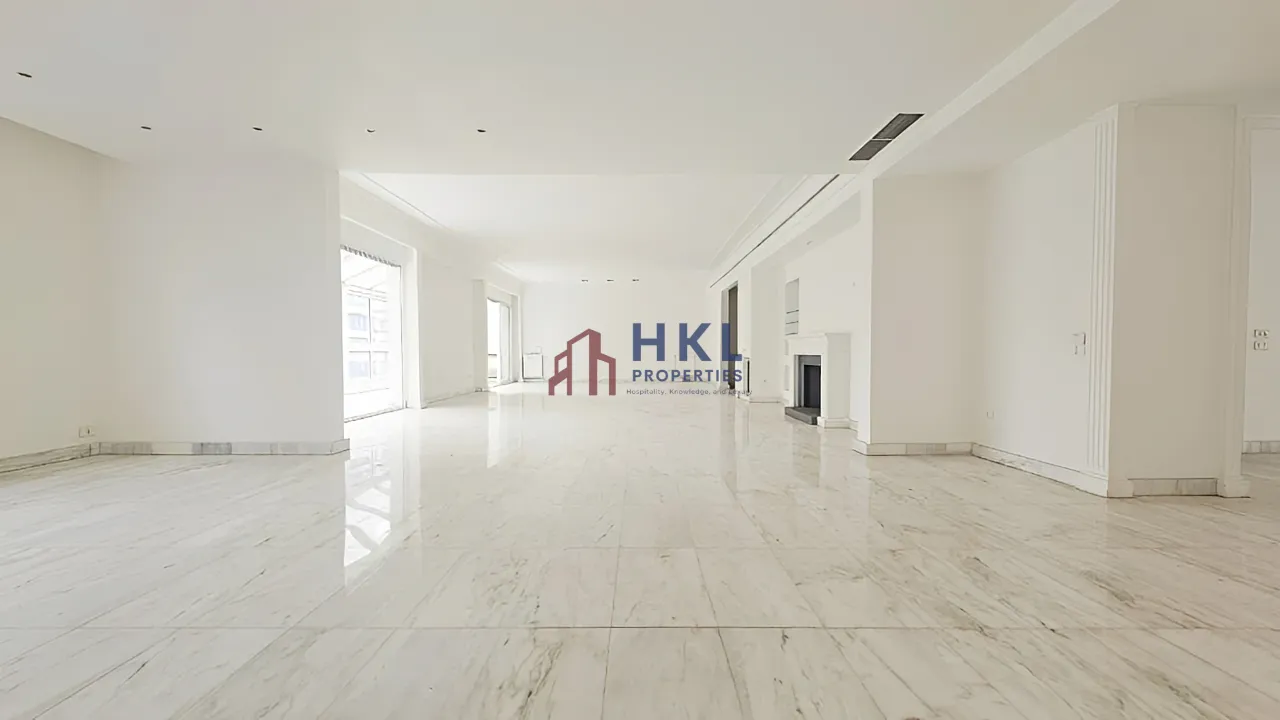 Apartment for sale in Achrafieh, Beirut, Lebanon - 4 bed, 5 bath