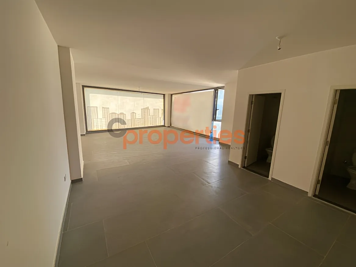 Office for Rent in Zalqa