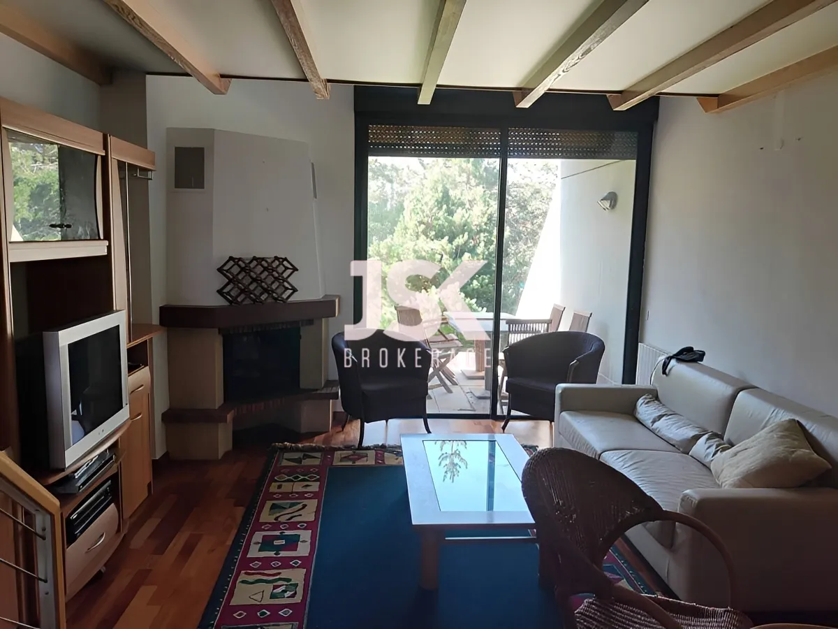 Duplex for rent in Kfardebian, Lebanon