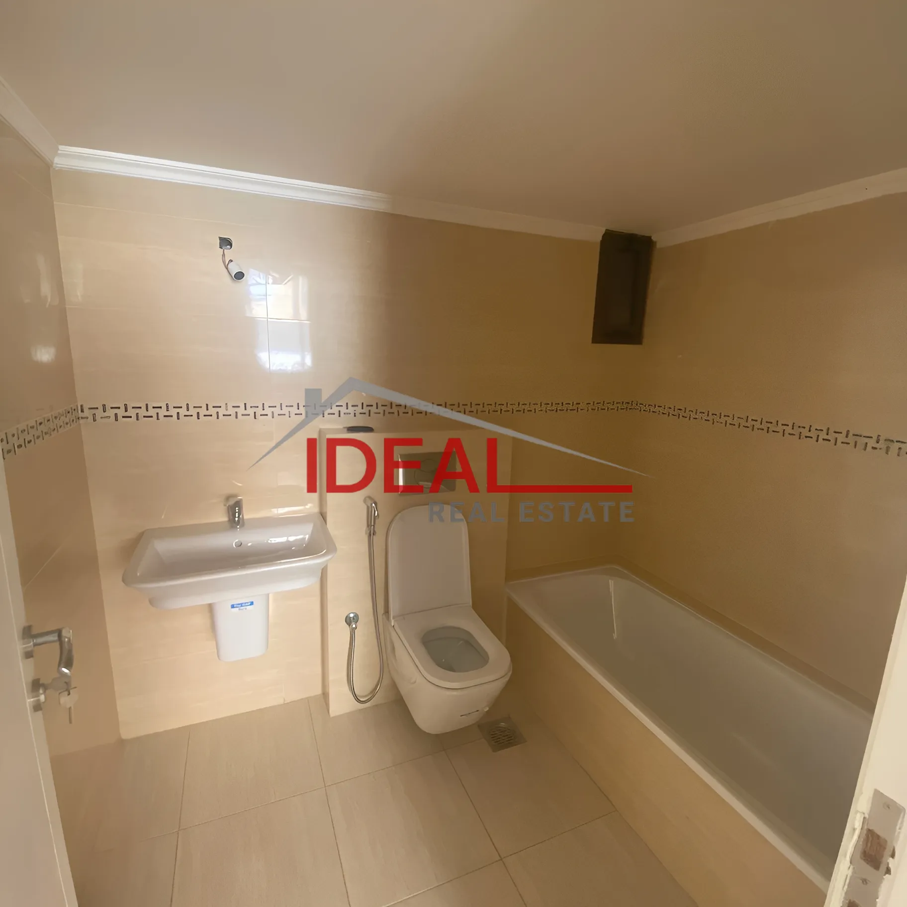 Apartment for Sale in Louaizeh, Lebanon - 3 bed, 3 bath