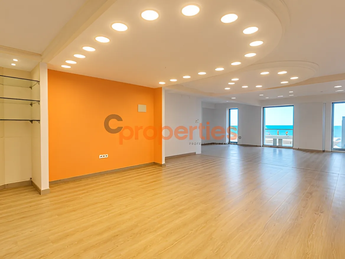 Shop for rent in Ramleh Al Bayda, Beirut, Lebanon
