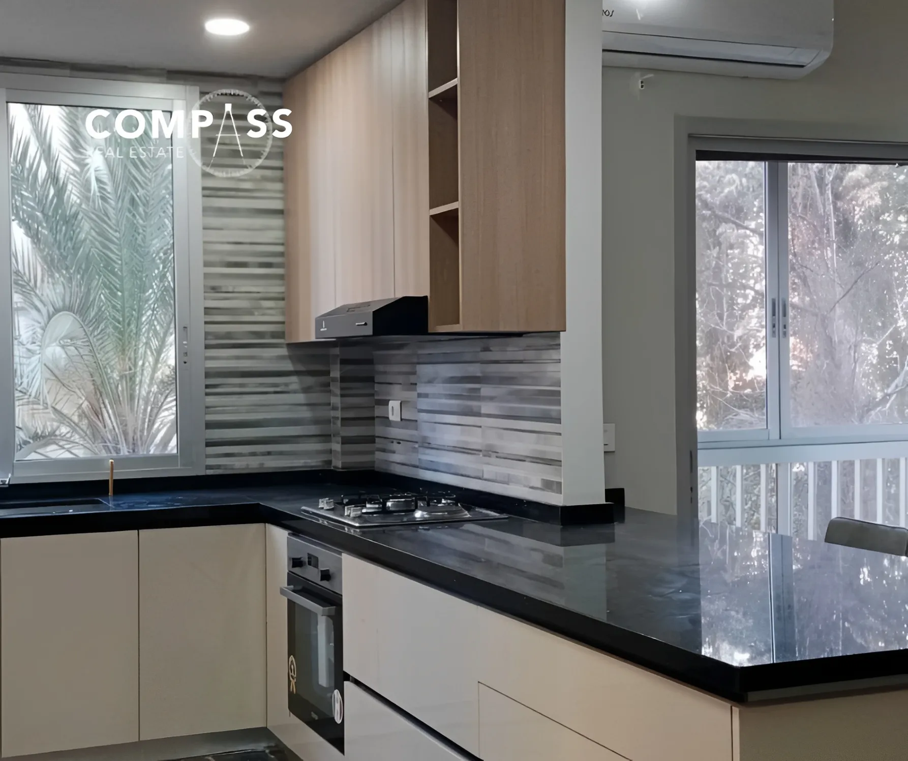Apartment for rent in Caree d'or, Achrafieh