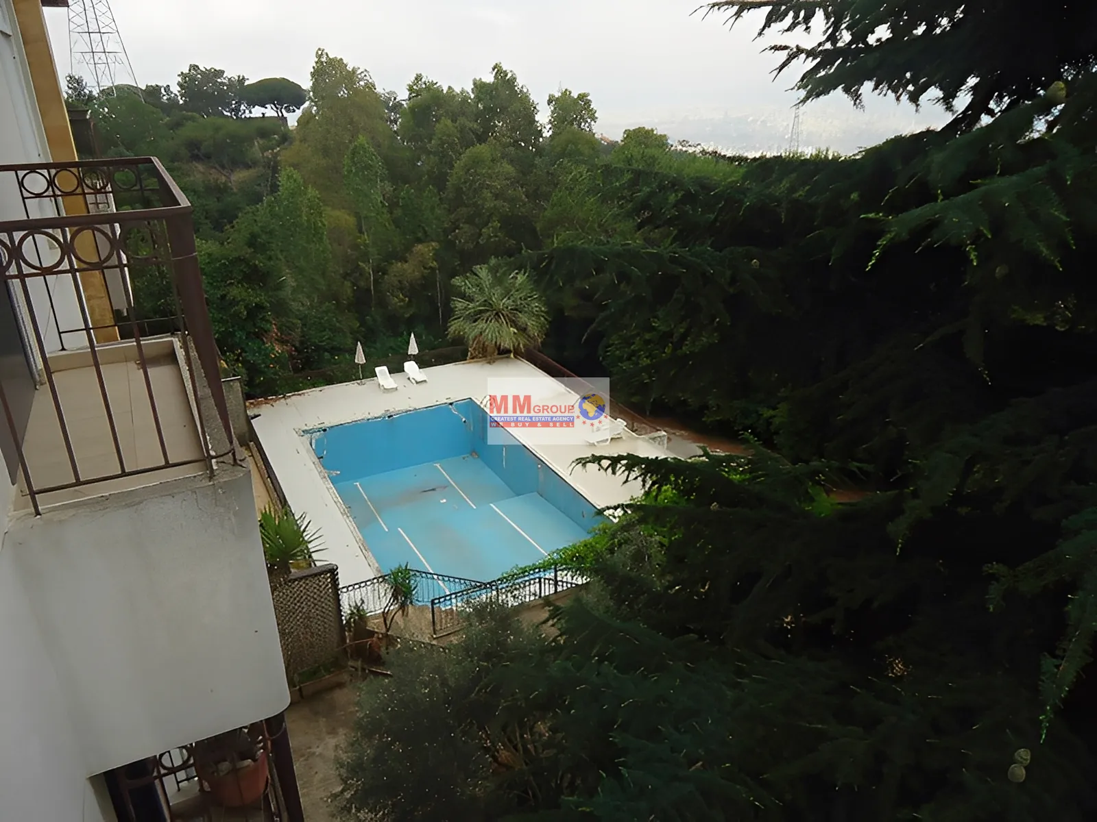 Apartment for Sale in Ain Saade