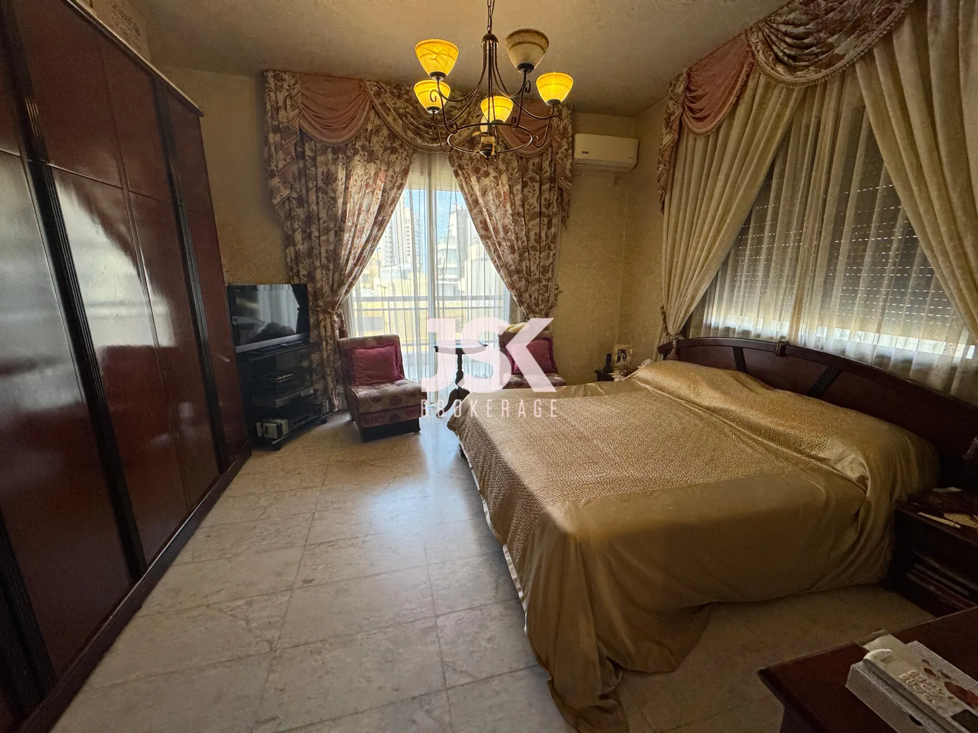 Apartment for Sale in Ras