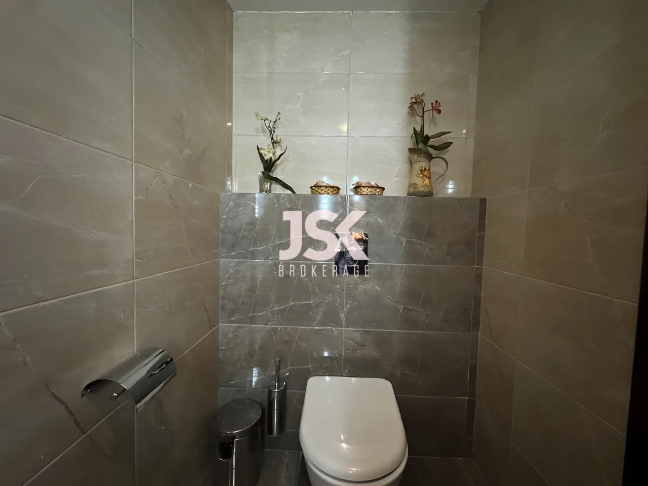 Apartment for Sale in Ain Saadeh