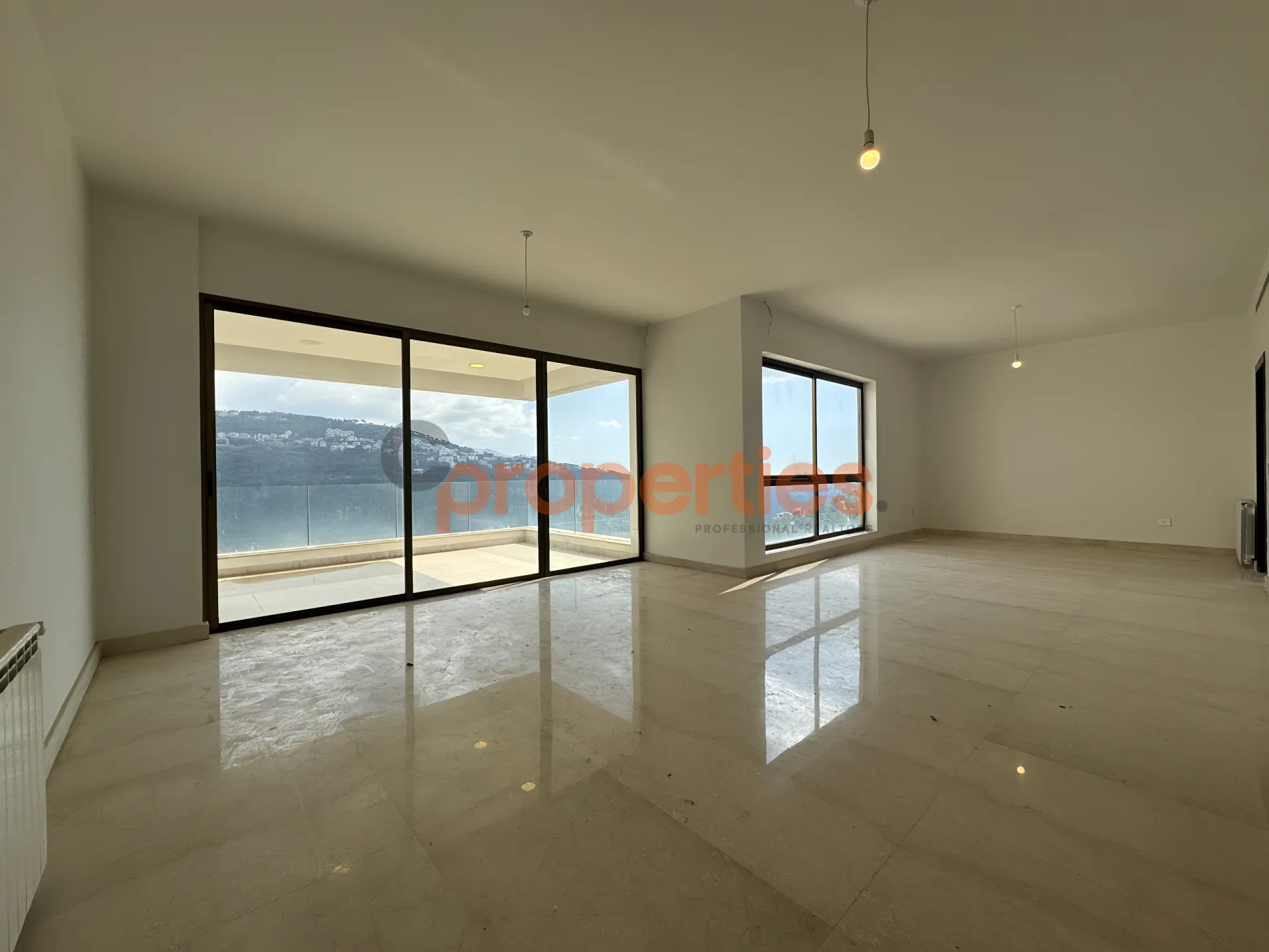 Apartment for sale in Montiverdi, Lebanon - 3 bed, 3 bath