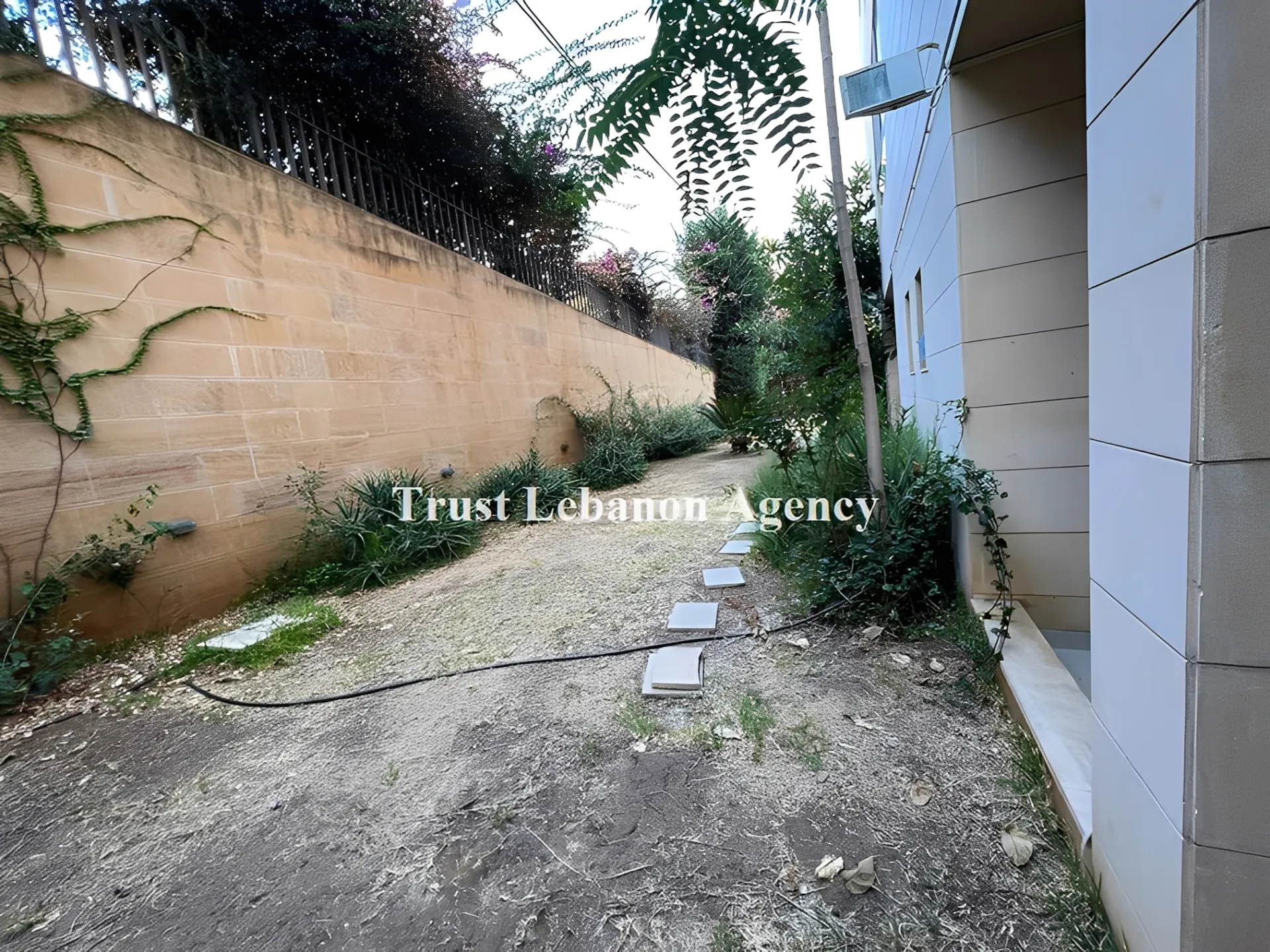Apartment for Sale in yarzeh Baabda Lebanon