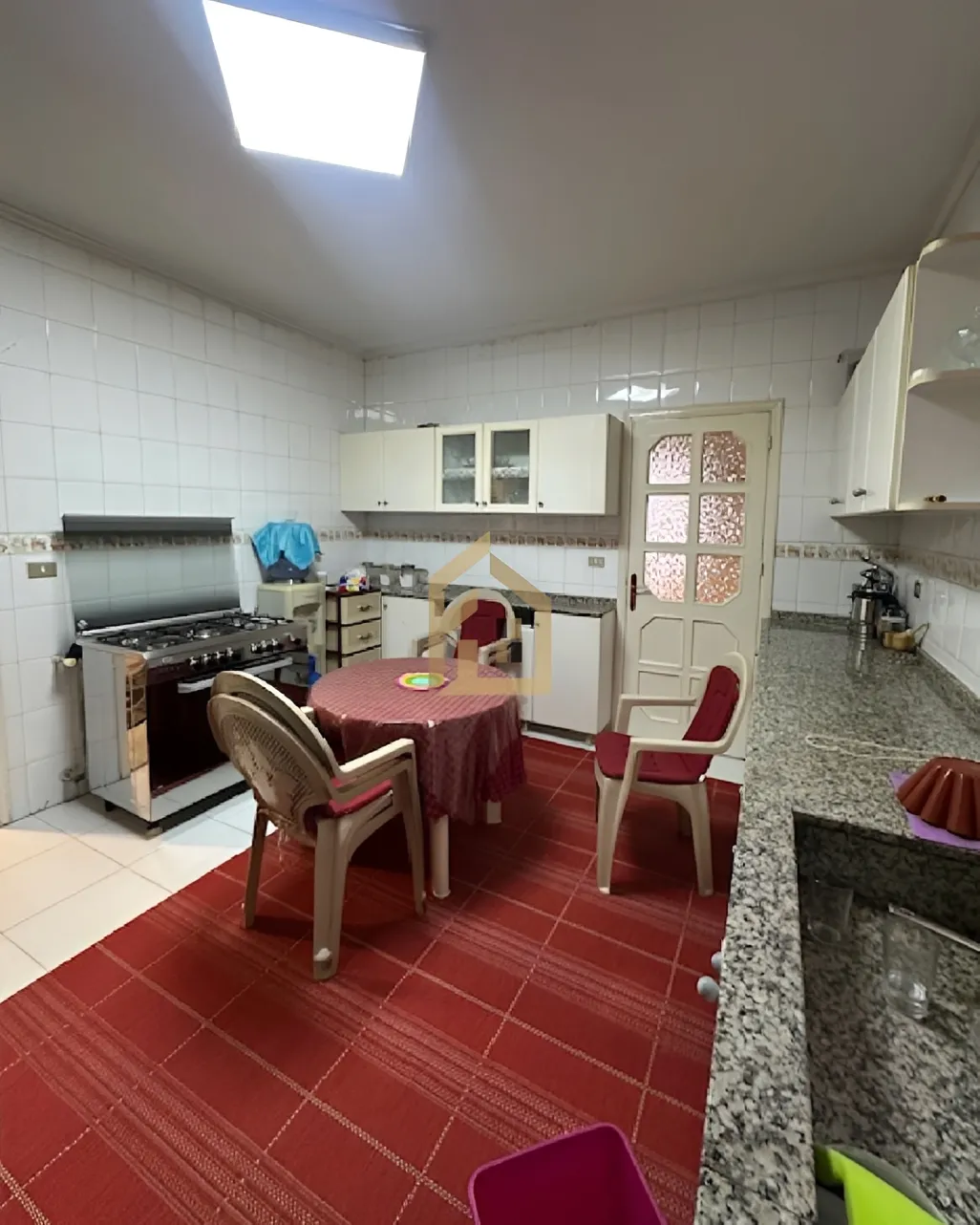 Apartment for sale in Aley, Lebanon - 3 bed, 4 bath