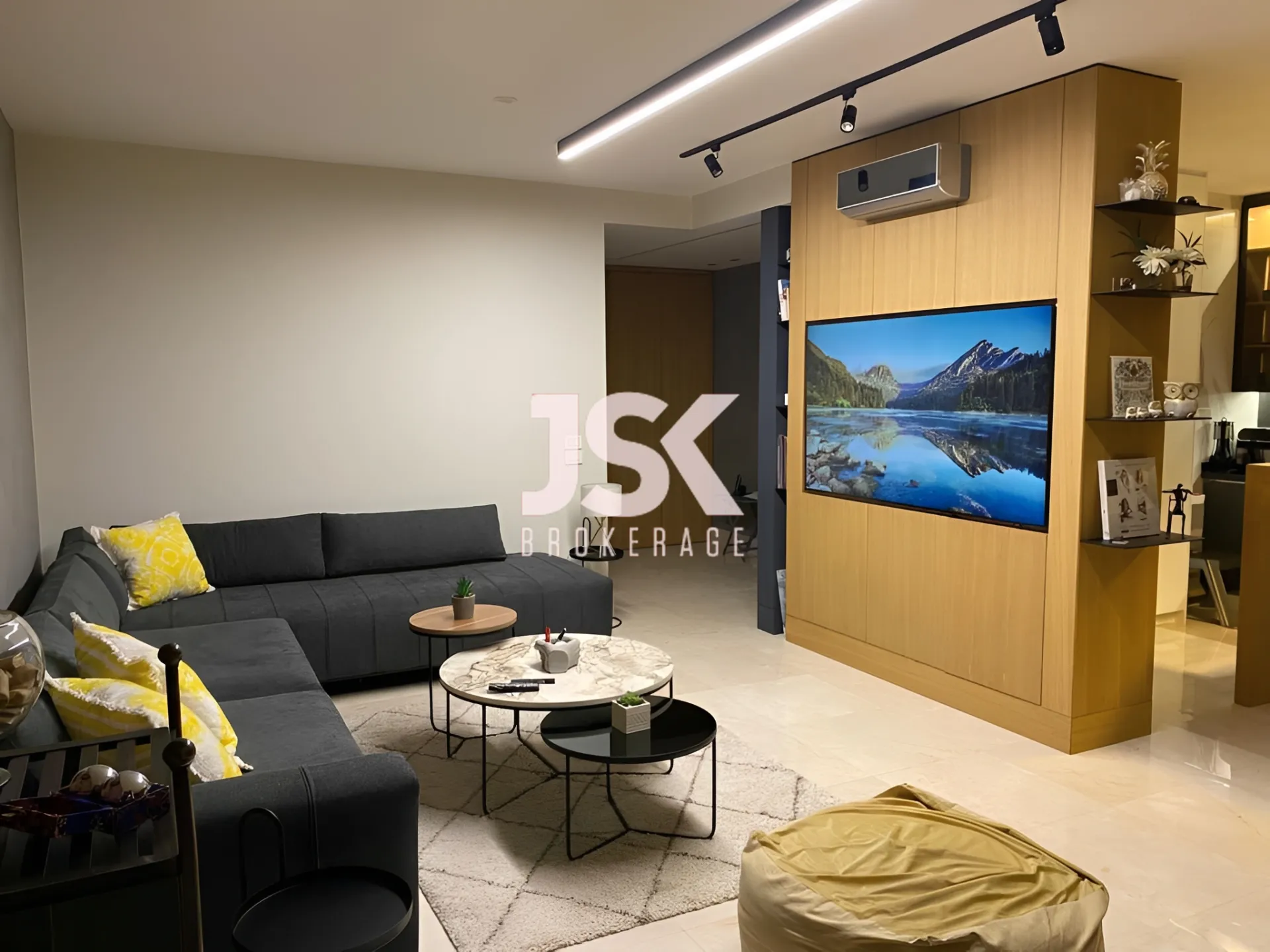 Apartment for Sale in Geitawi, Achrafieh, Beirut, Lebanon