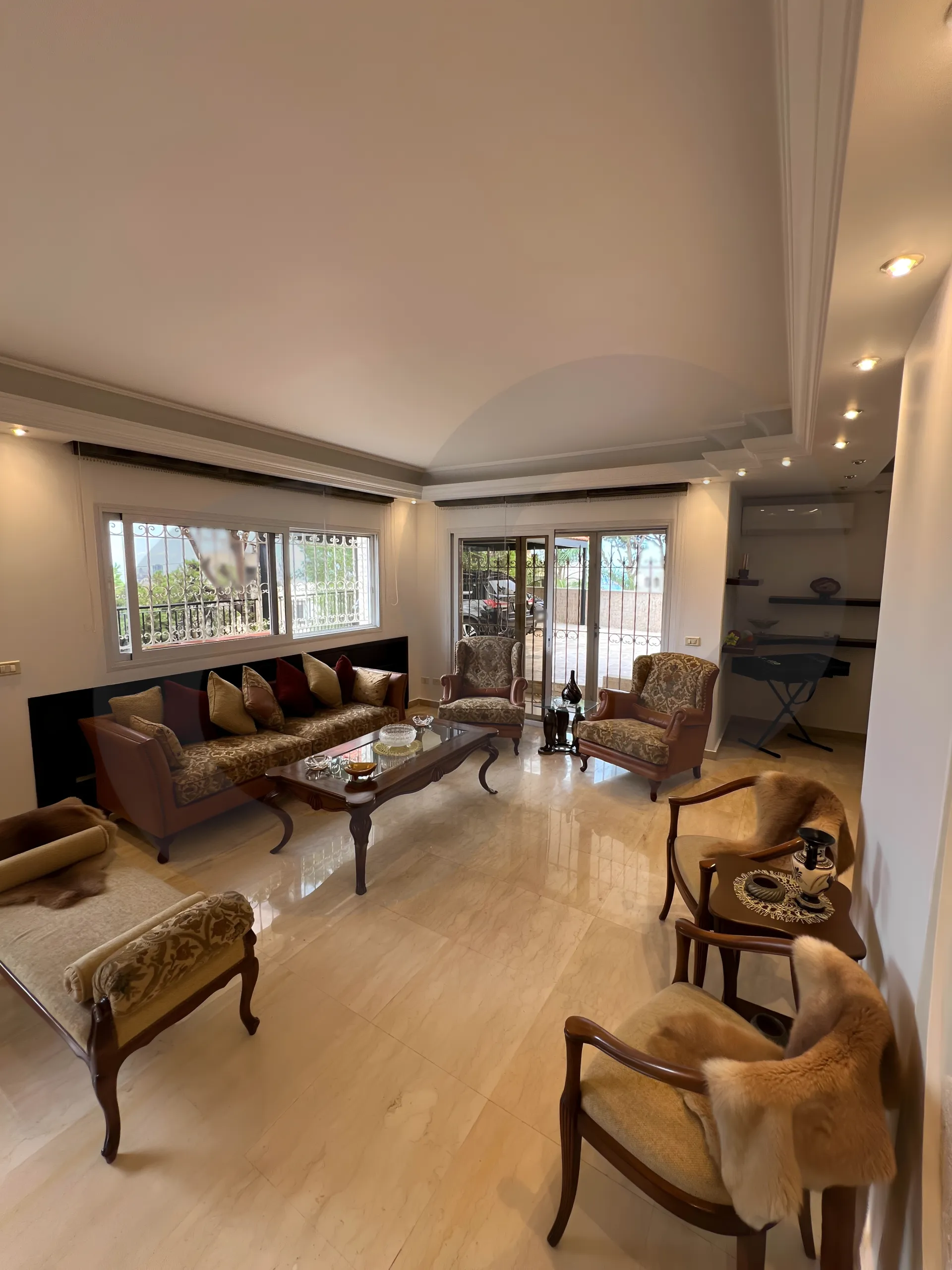 Building for Sale in Fanar