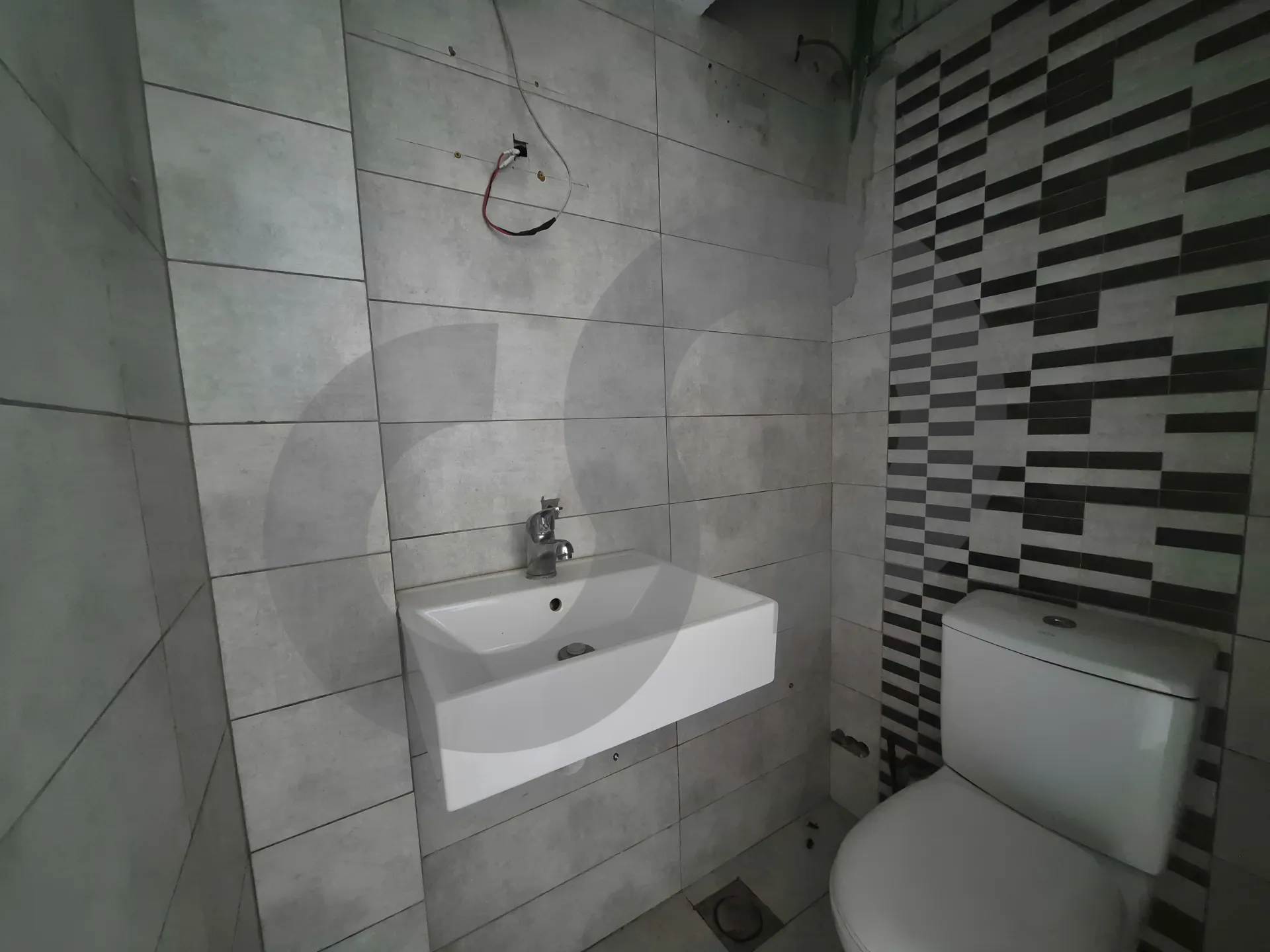 Office for Rent in Jal El Dib