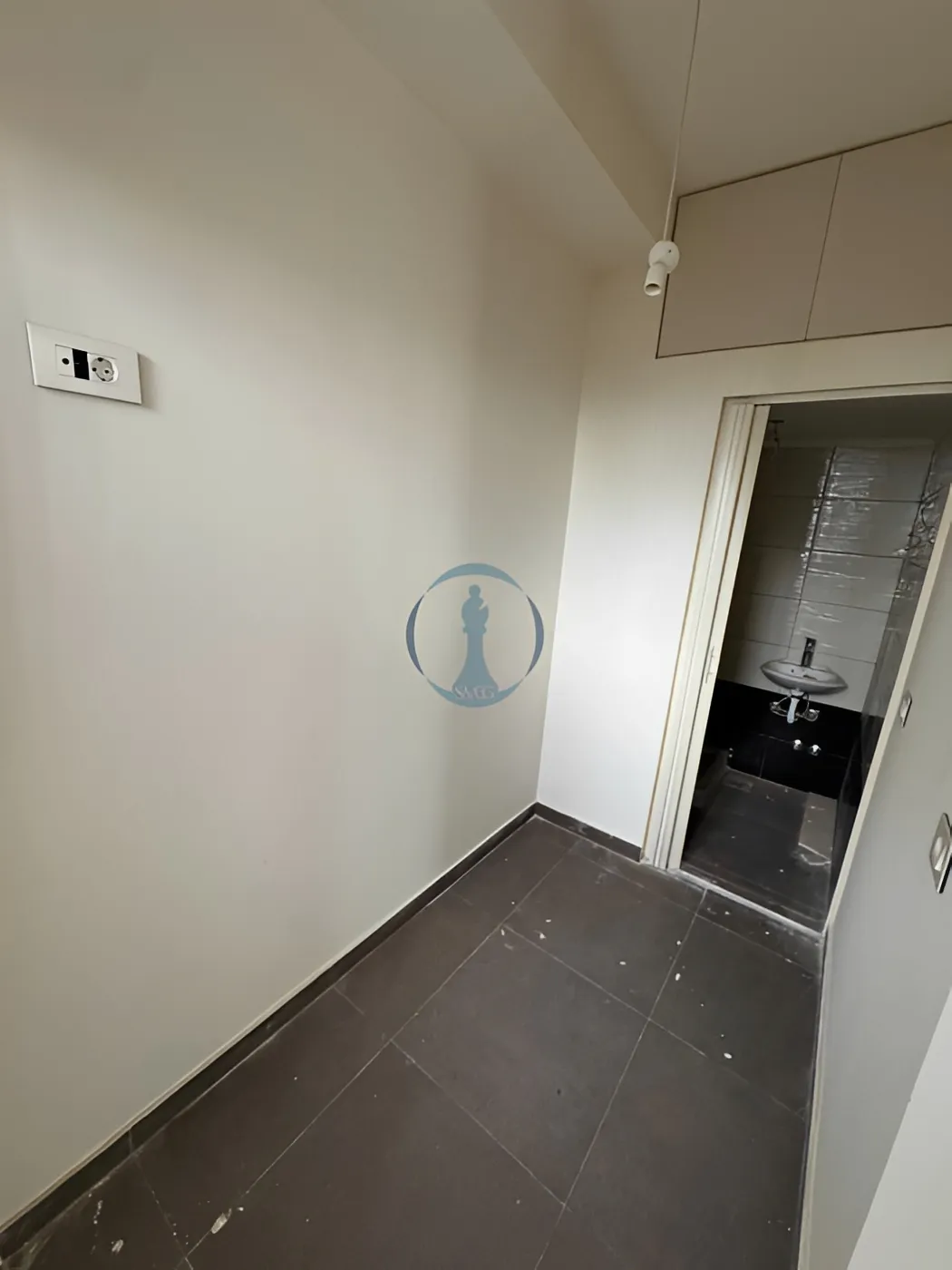 Apartment for sale in Haret Sakher