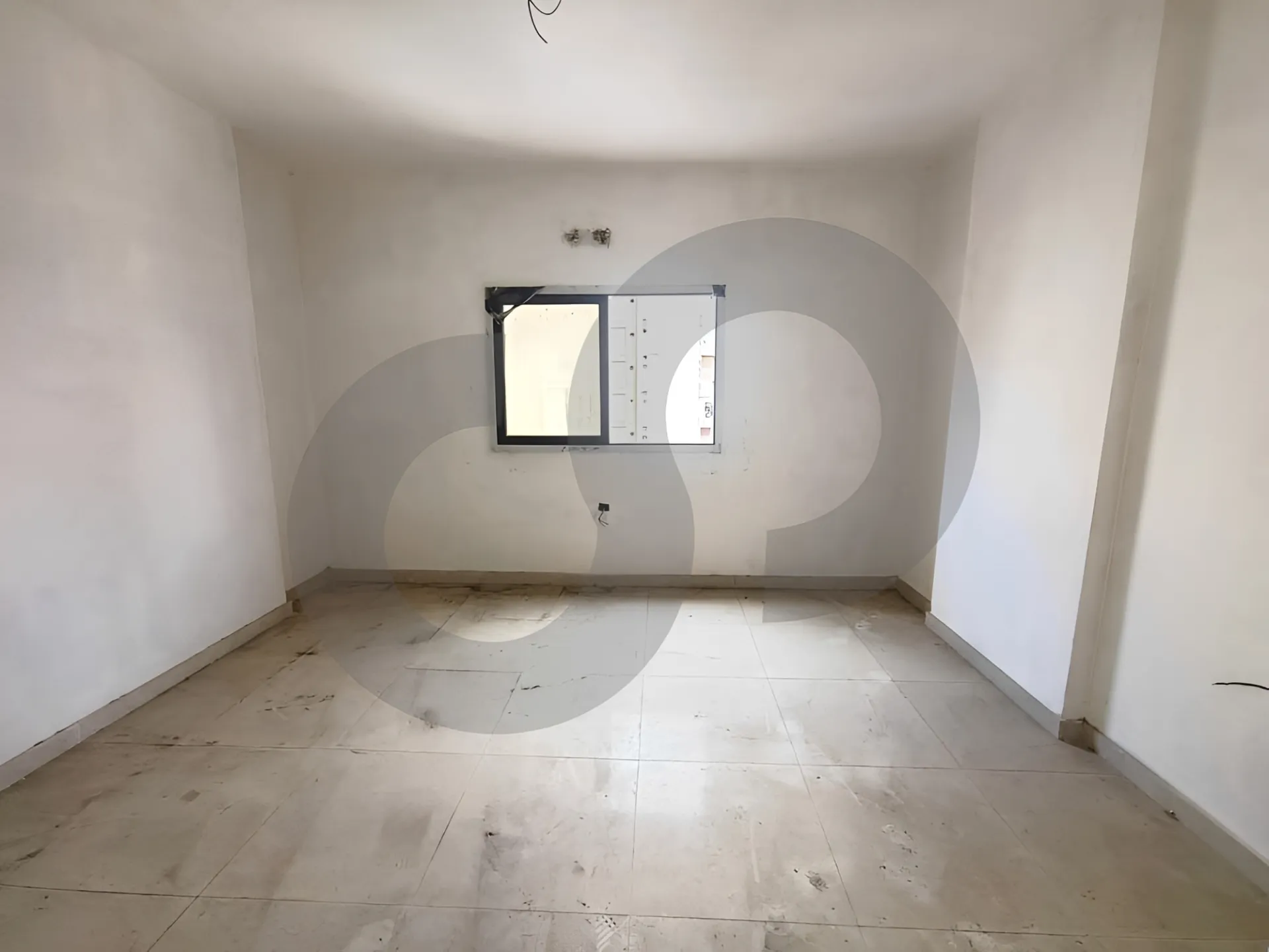Apartment for Sale in Ain El Remmaneh - 3 bed, 2 bath